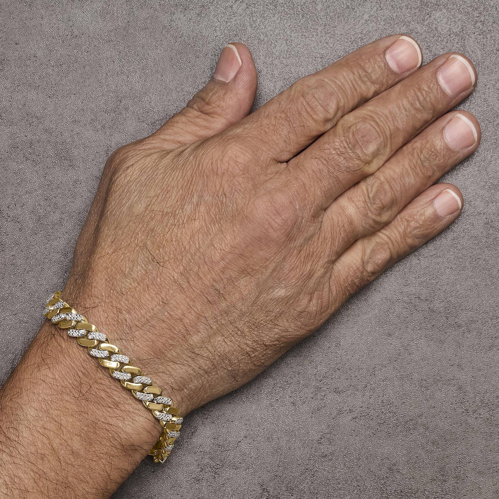 Pulsera de cadena cubana con bordillo de plata de ley chapada en oro amarillo de 14 quilates y 1/2 qt de diamantes en Nuevo estado para la venta en New York, NY