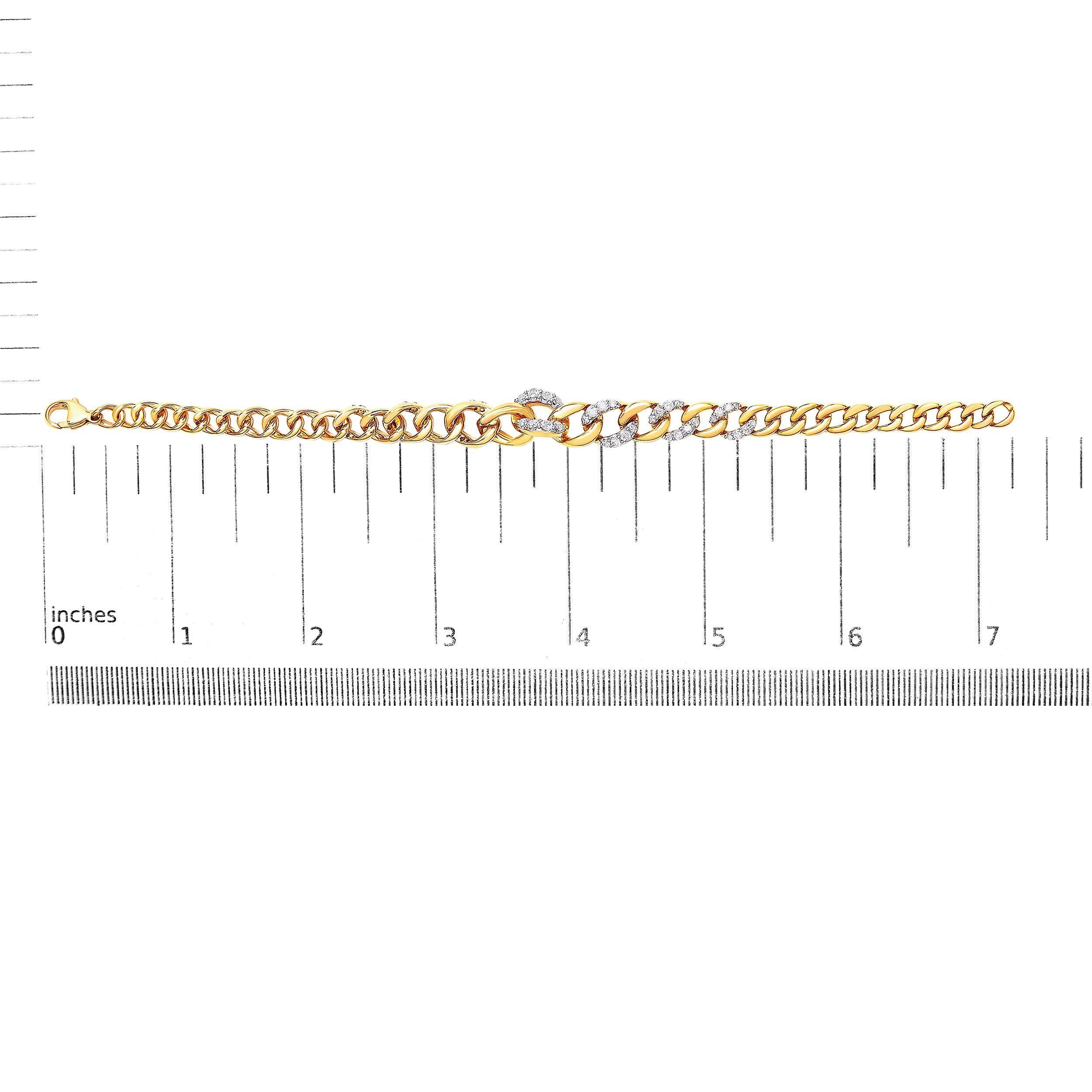 Pulsera Cubana de Plata de Ley Chapada en Oro Amarillo de 14 K con Diamantes Redondos de 1 1/4 cttw Corte redondo en venta