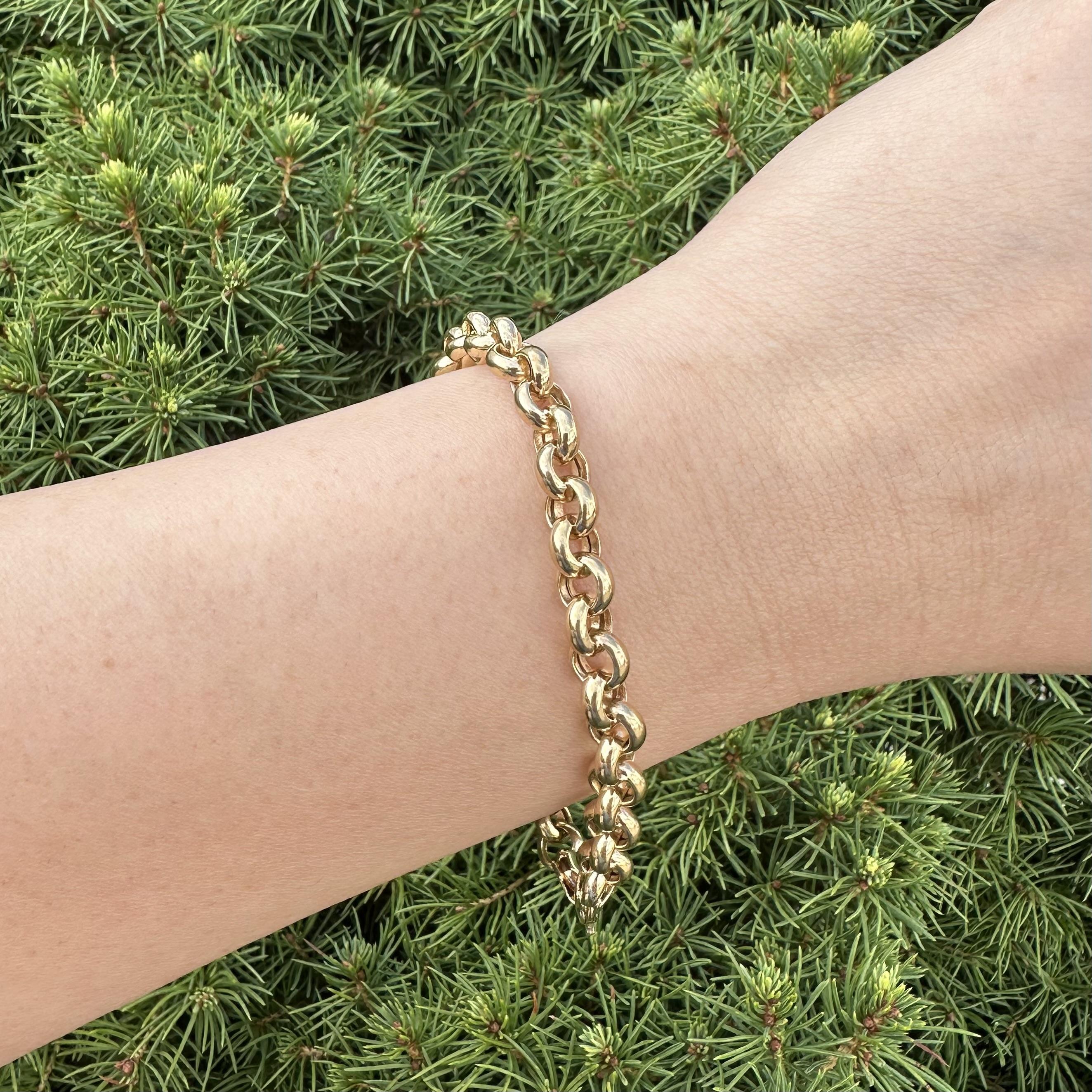14k Yellow Gold Polished Finish Rolo Link Chain Bracelet w/ Lobster Claw Clasp In Excellent Condition For Sale In Montclair, NJ