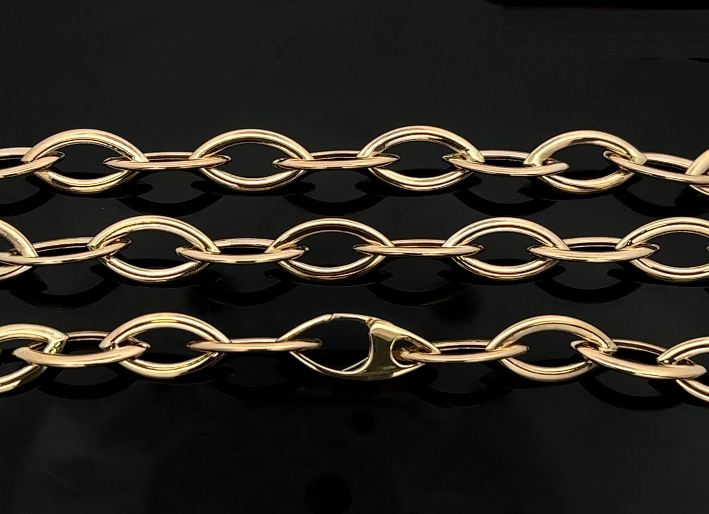MATERIAL: Massives 14k Gelbgold - Hohes Design - Massives Gold
Gewicht: 22,05 Gramm
Kettentyp: Ineinander greifende offene marquiseförmige Glieder
Kettenlänge: 35,5