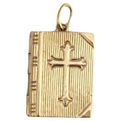 Vintage 14K Yellow Gold Prayer Book with Lords Prayer Inside