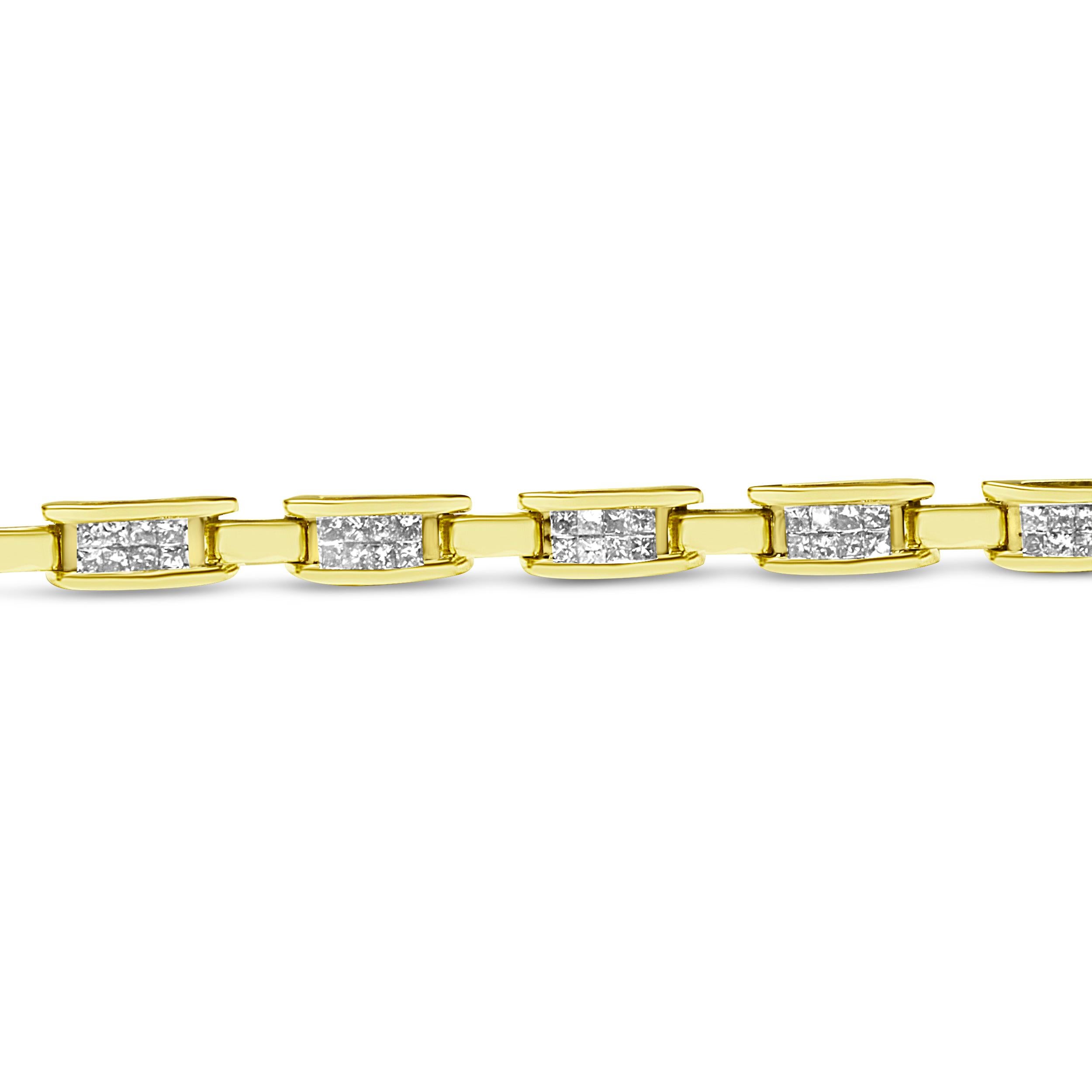 14K Yellow Gold Princess-Cut 2.0 Carat Diamond Links of Love Bracelet In Fair Condition For Sale In New York, NY