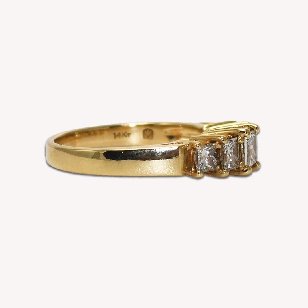 14K Gelbgold Diamantring mit Prinzessinnenschliff 1,00 Karat (Carréschliff) im Angebot