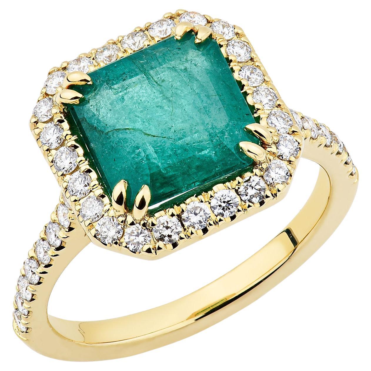 For Sale:  14K Yellow Gold Princess Cut Emerald Center Diamond Halo Ring