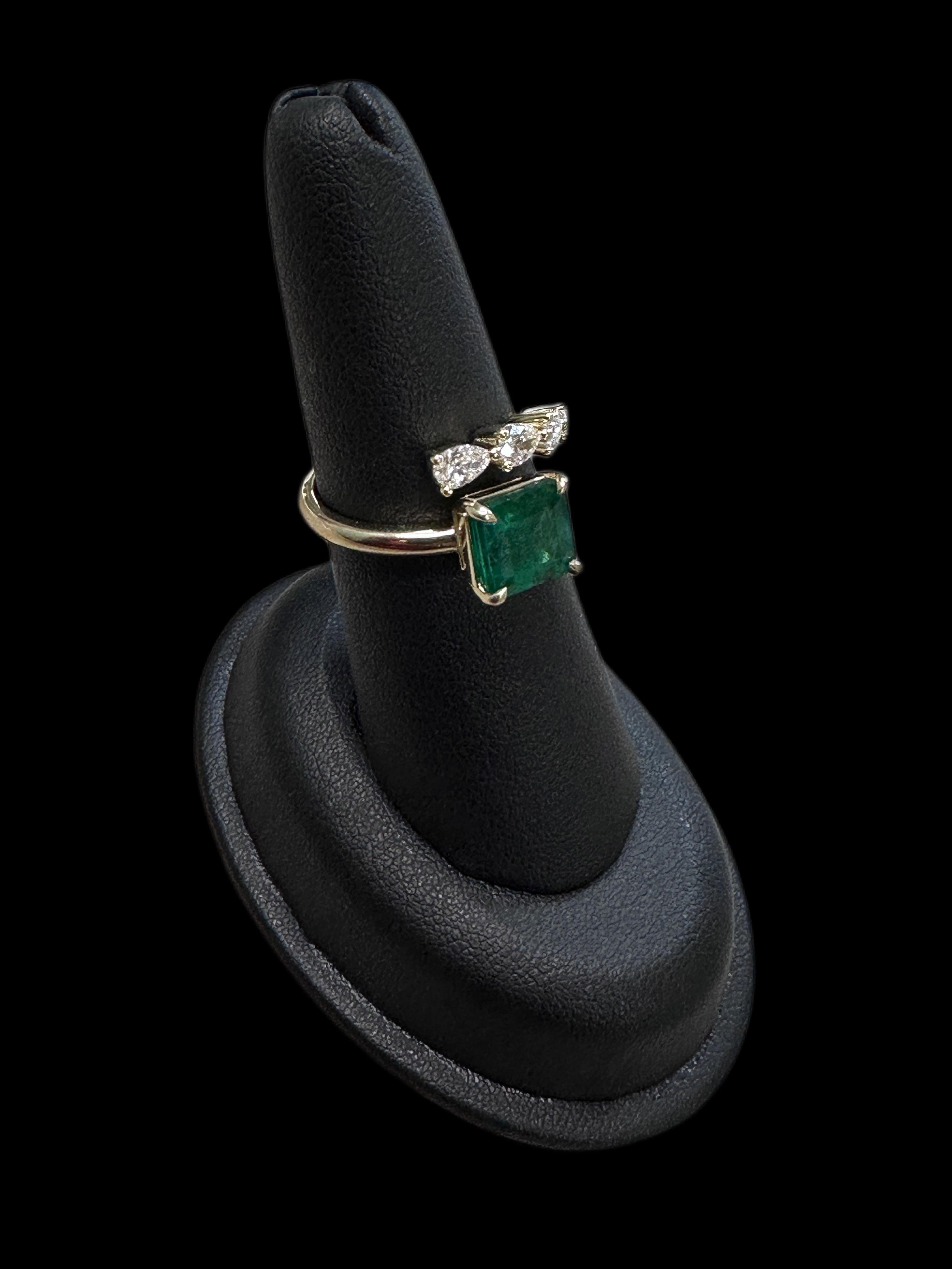 For Sale:  14K Yellow Gold Princess Cut Emerald with Pear Shape Diamond Ring 5