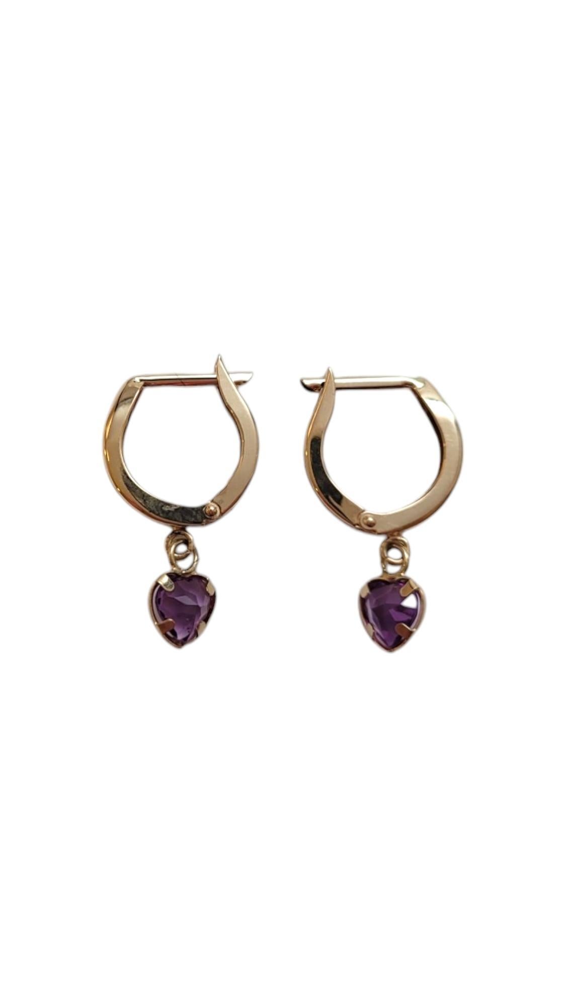 14K Yellow Gold Purple Heart Hoop Earrings #18349 In Good Condition In Washington Depot, CT