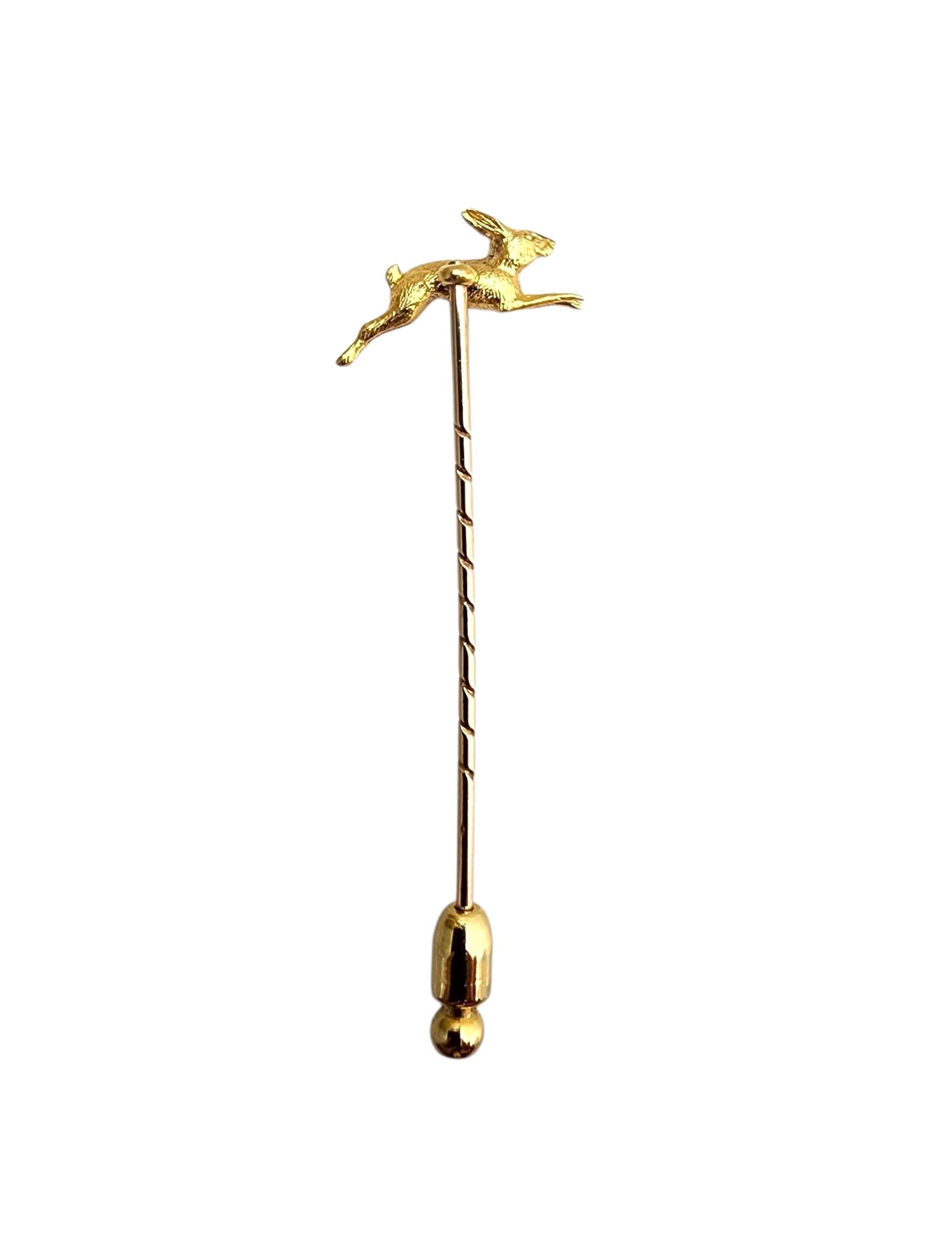 Spilla a bastoncino coniglio in oro giallo 14K

Spilla a forma di coniglio in oro giallo 14K con un design affascinante e dettagliato, un accessorio giocoso ed elegante.

Dimensioni della testa: 10,9 mm x 17,8 mm x 3,6 mm
Dimensioni con perno: 57,1