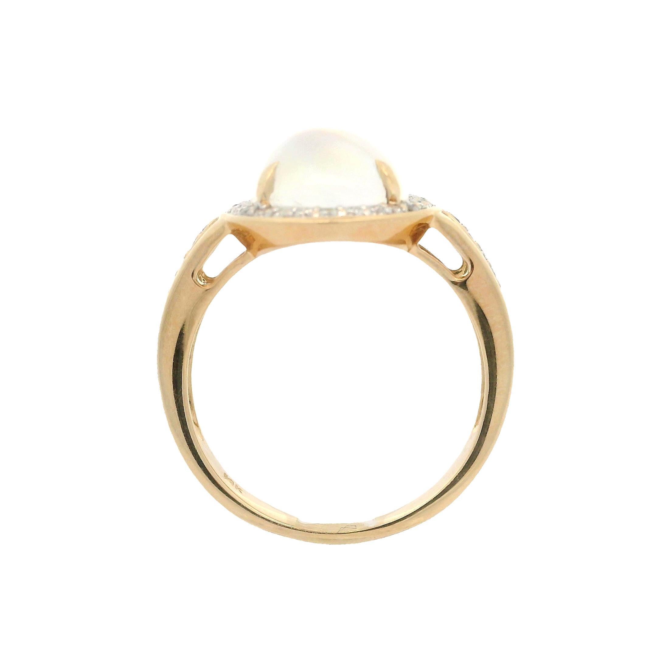 Cabochon 14k Yellow Gold Rainbow Moonstone & 0.30ctw Diamond Oval Large Ring