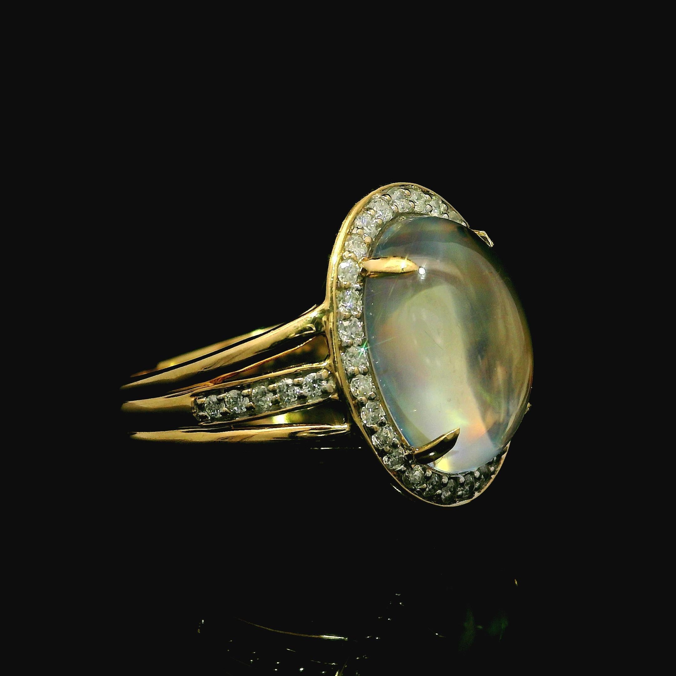 14k Yellow Gold Rainbow Moonstone & 0.30ctw Diamond Oval Large Ring 3