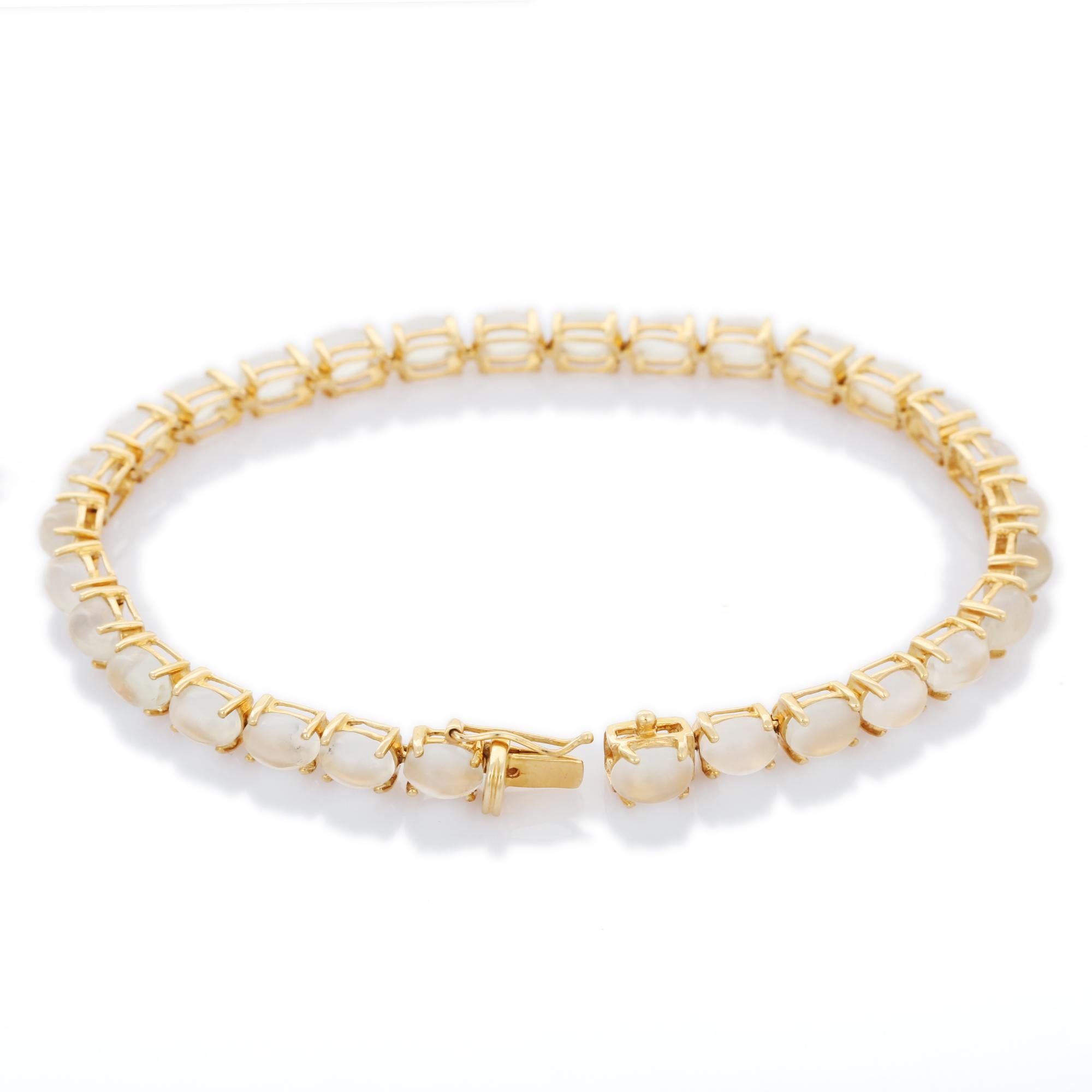 Taille ovale Bracelet tennis en or jaune massif de 14 carats avec pierres de lune arc-en-ciel en vente