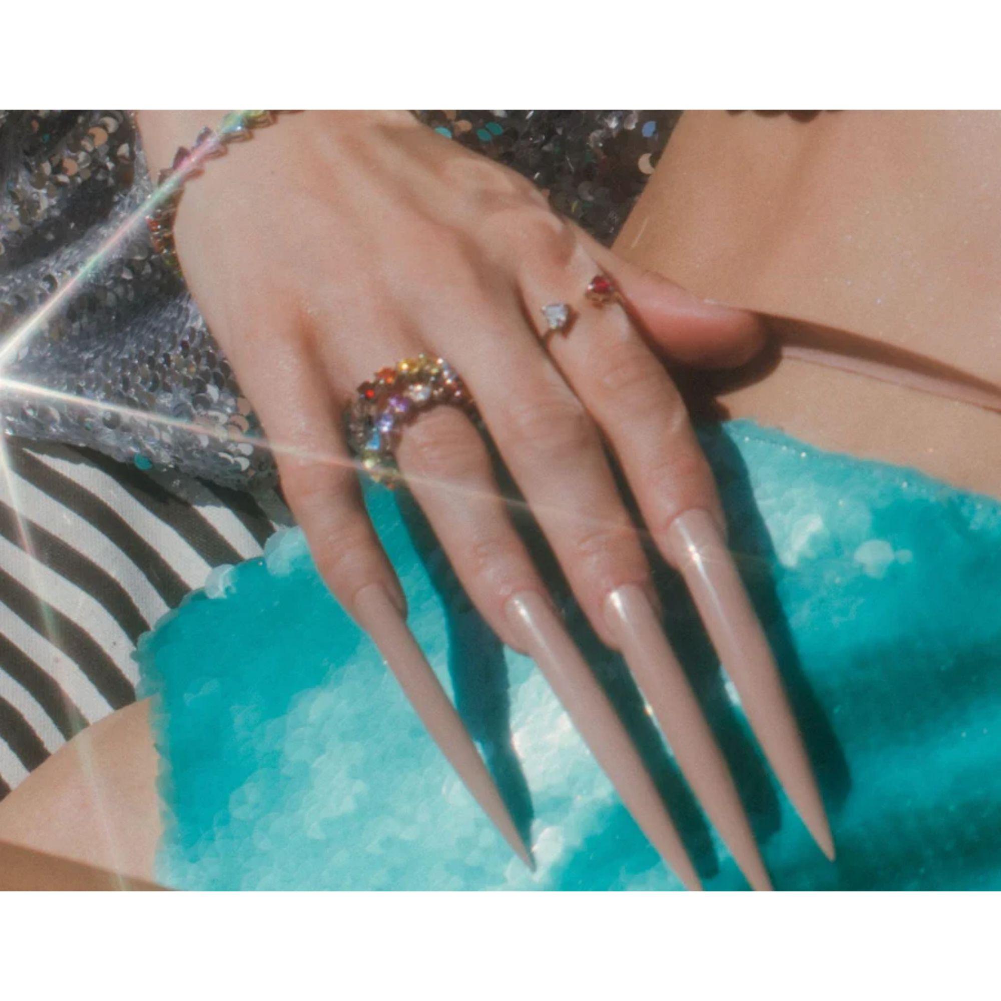 Bague en or jaune 14K arc-en-ciel, taille 4 Neuf - En vente à Miami Beach, FL