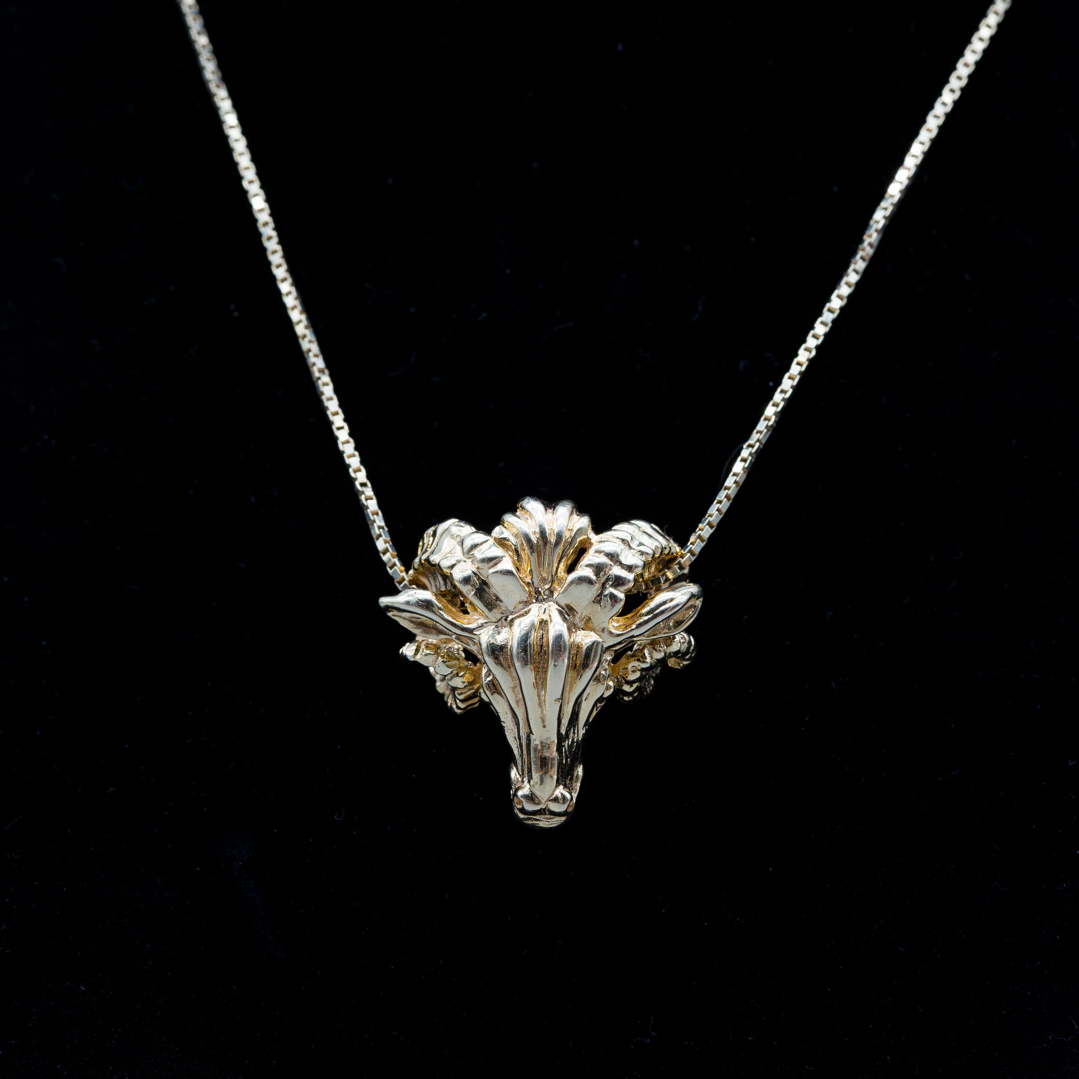 Ciondolo ariete in oro giallo 14k in vendita 4