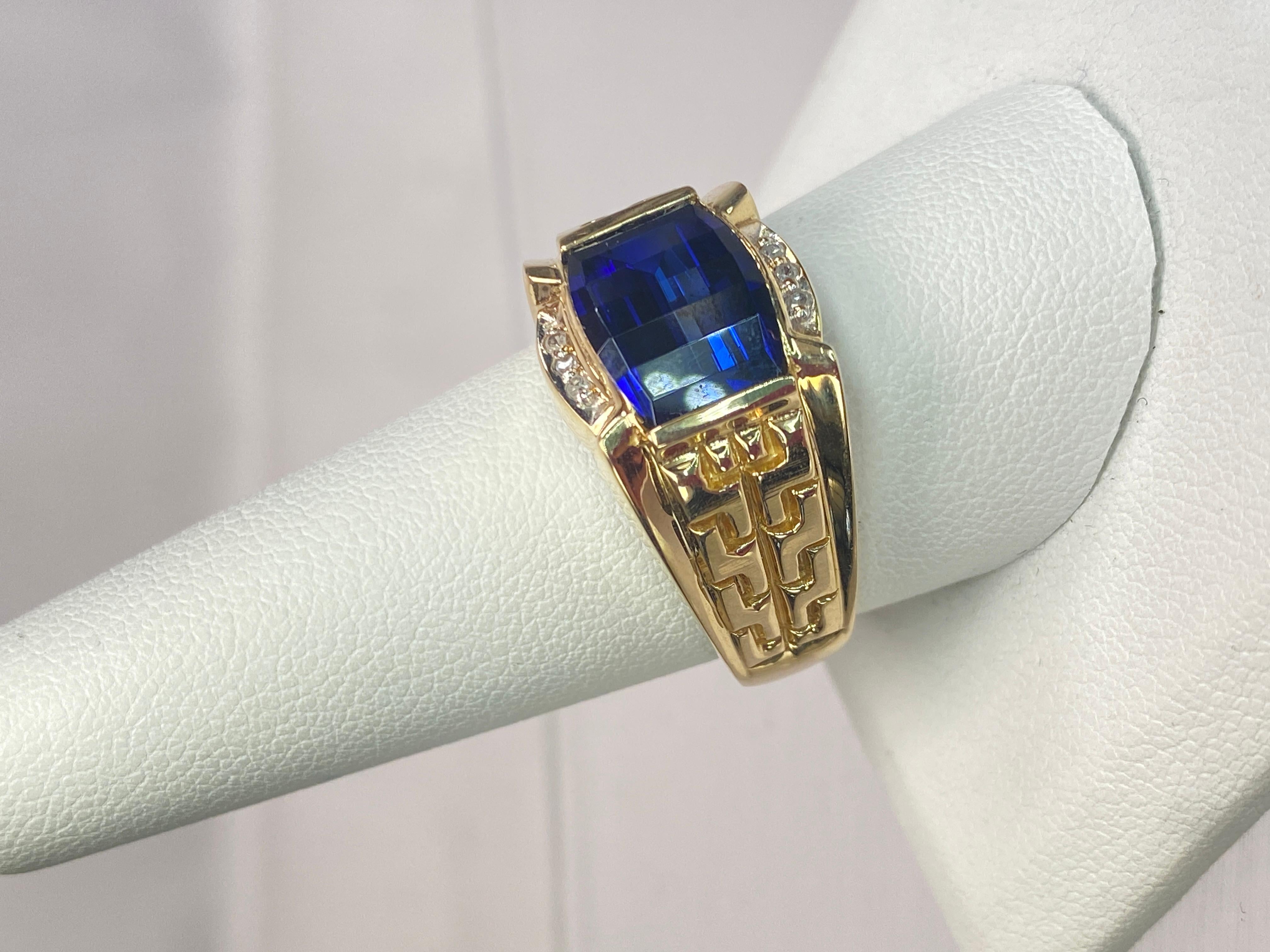 14K Yellow Gold Rectangle Cut East West London Blue Topaz & Diamond Men's Ring For Sale 2