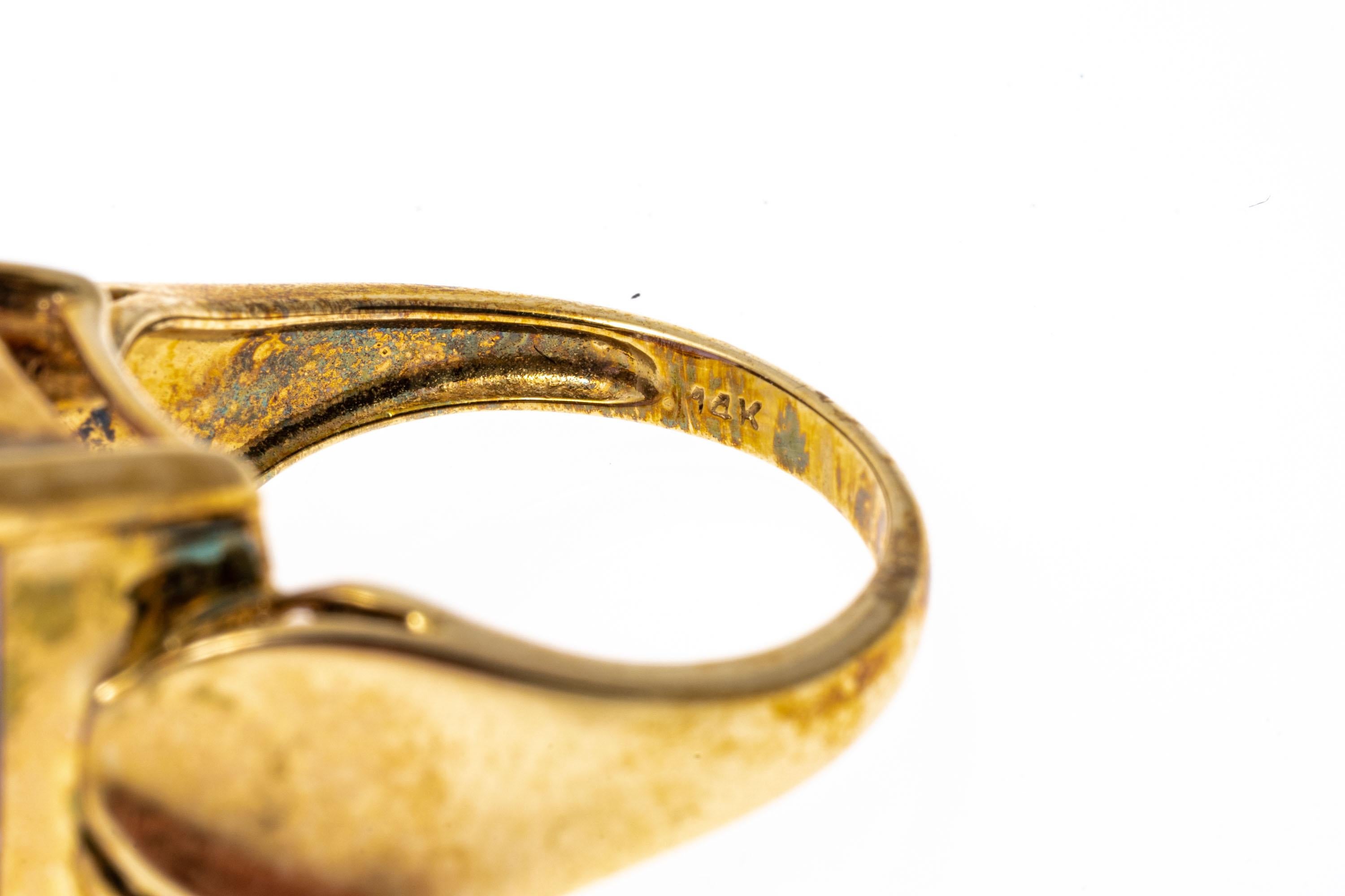 Bague rectangulaire en or jaune 14 carats avec améthyste convexe 12,07 carats sur les côtés Pour femmes en vente
