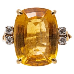 Bague rectangulaire en or jaune 14 carats avec citrine coussin et diamants