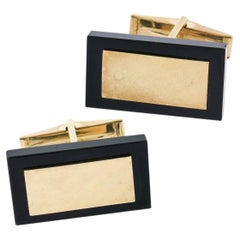 14K Yellow Gold Rectangular Cut Black Onyx Florentine Finish Swivel Cuff Links