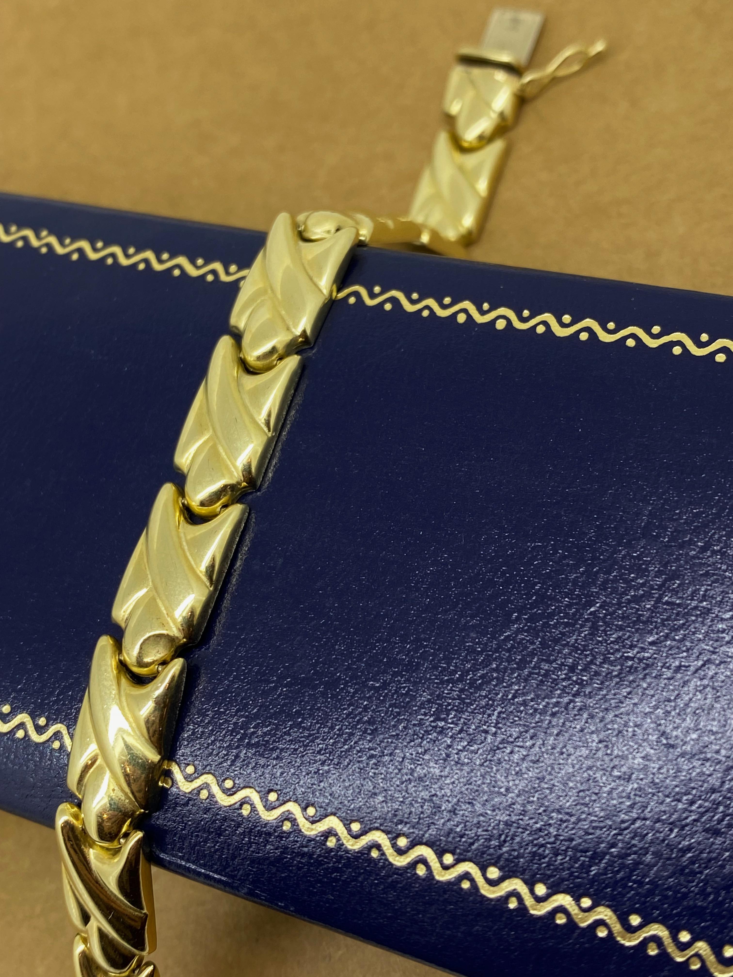 Rétro Bracciale italiano a maglie retrò in oro giallo 14K, 19 cm. Finitura satinata e brillante. in vendita