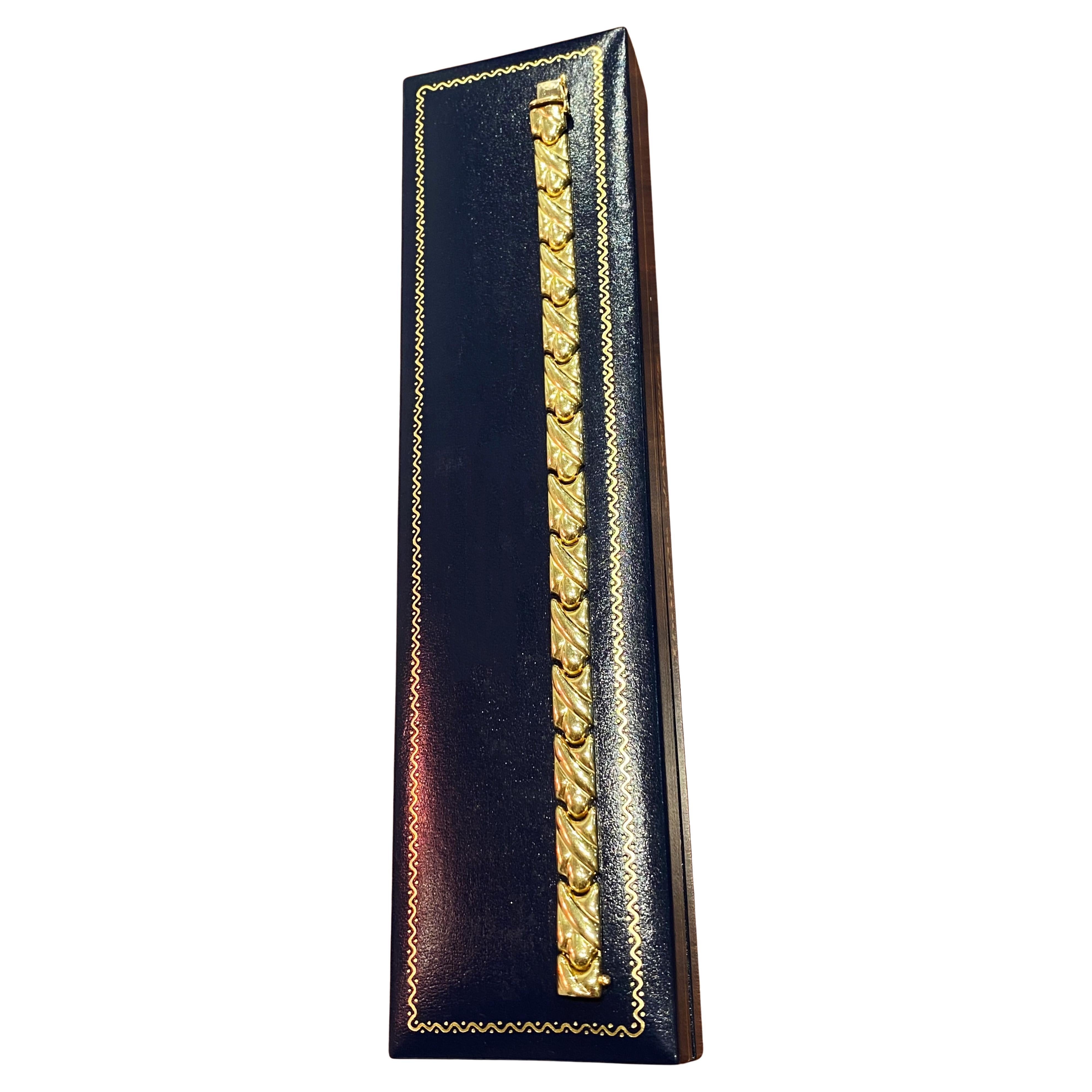 Bracciale italiano a maglie retrò in oro giallo 14K, 19 cm. Finitura satinata e brillante. in vendita