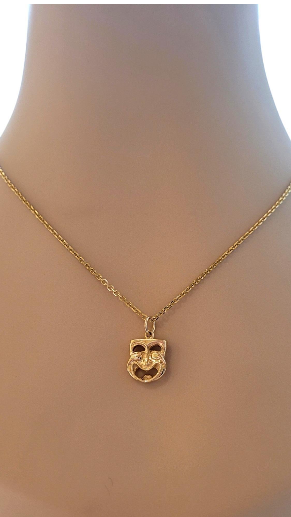 Charm in oro giallo 14K reversibile Commedia e Tragedia #20542 in vendita 5