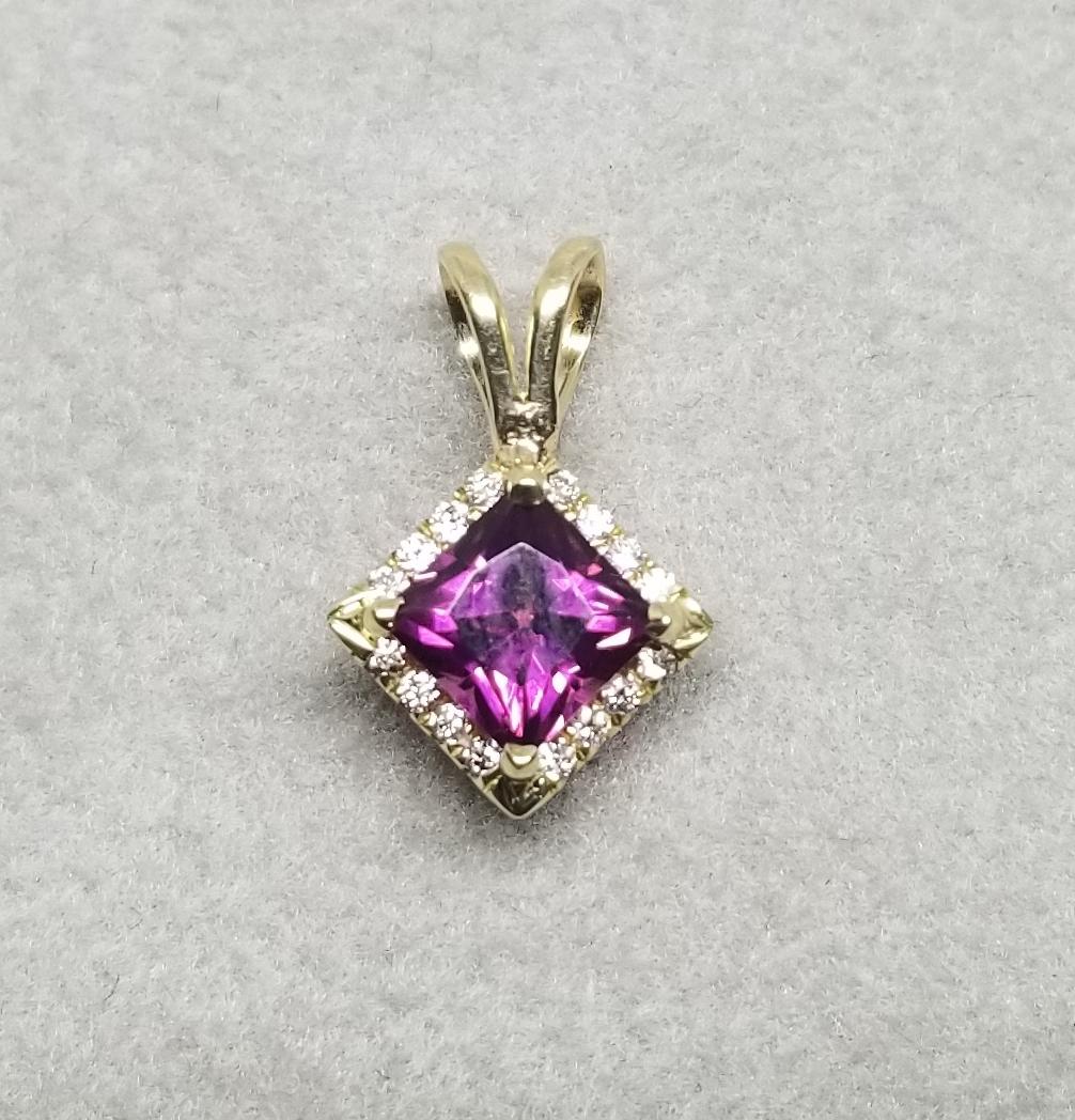 Women's or Men's 14 Karat Yellow Gold Rhodolite Garnet and Diamond Pendant