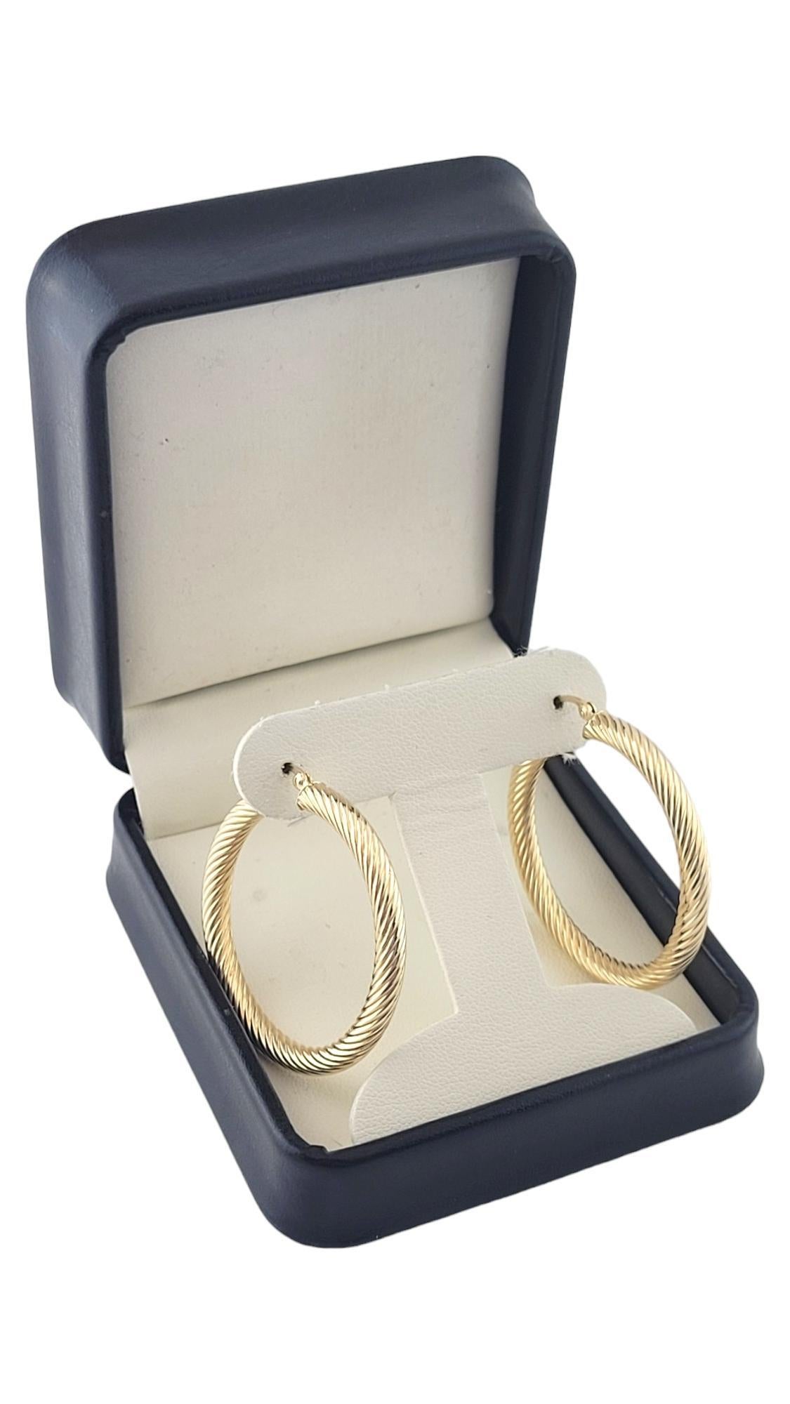 14K Yellow Gold Ribbed Hoop Earrings #16364 For Sale 2