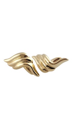 14K Yellow Gold Ribbed Omega Back Earrings #18171