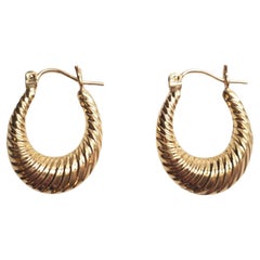 14K Yellow Gold Ribbed Oval Hoop Earrings #17859