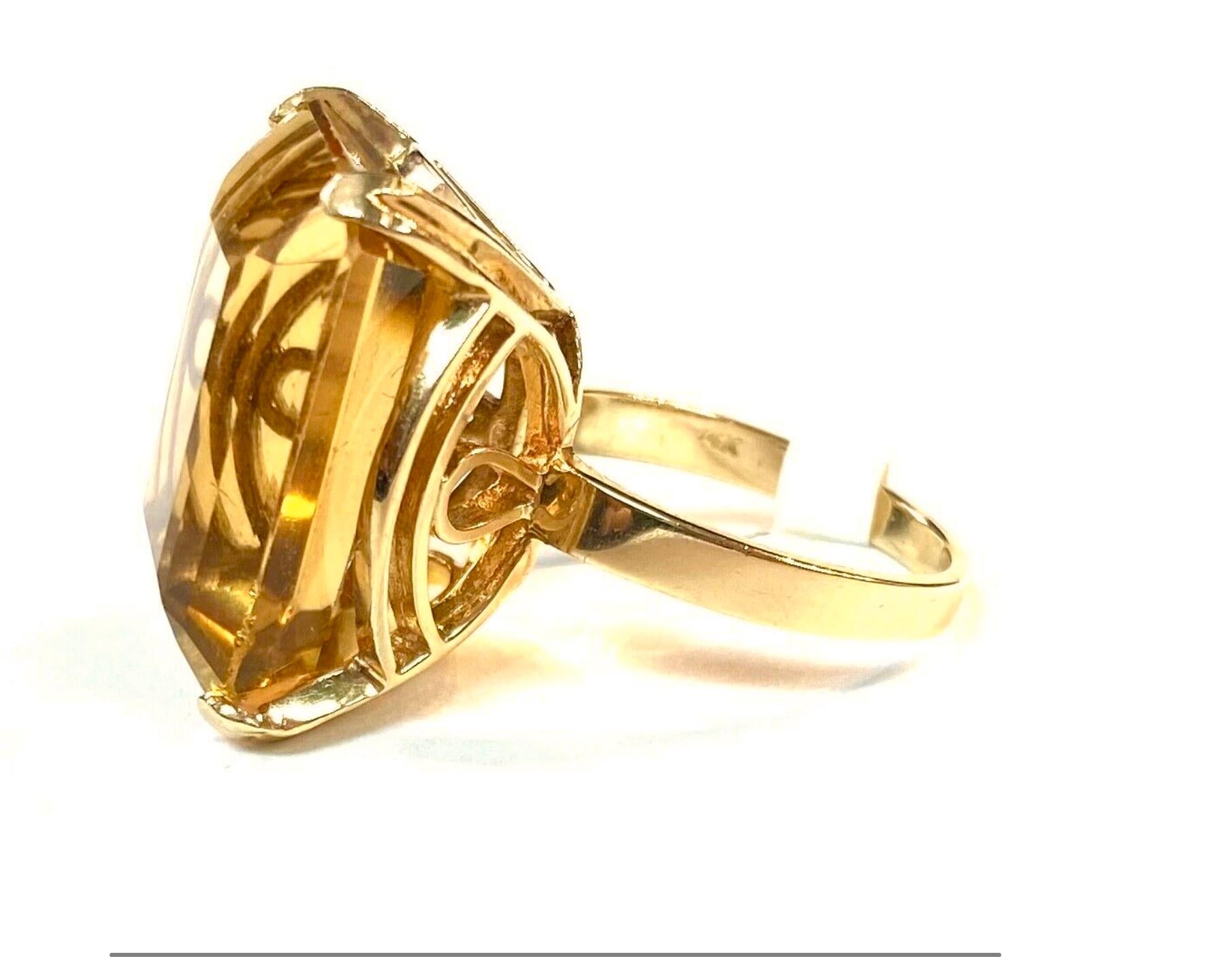 14K Yellow Gold Ring 15 Carat Emerald Cut Citrine For Sale 1