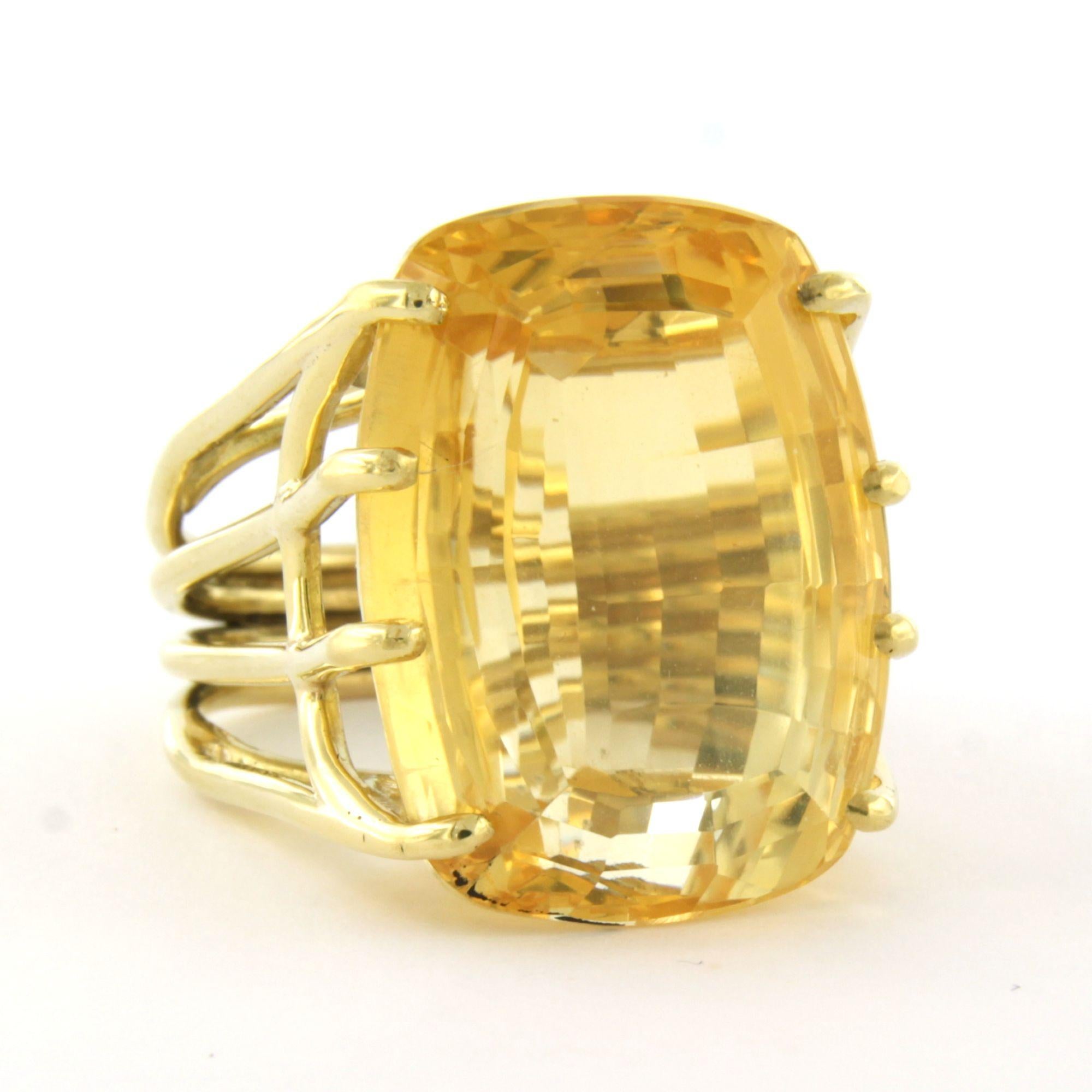 En vente :  Bague en or jaune 14k sertie d'une citrine jusqu'à 45,00 ct - 22,9 grammes 6