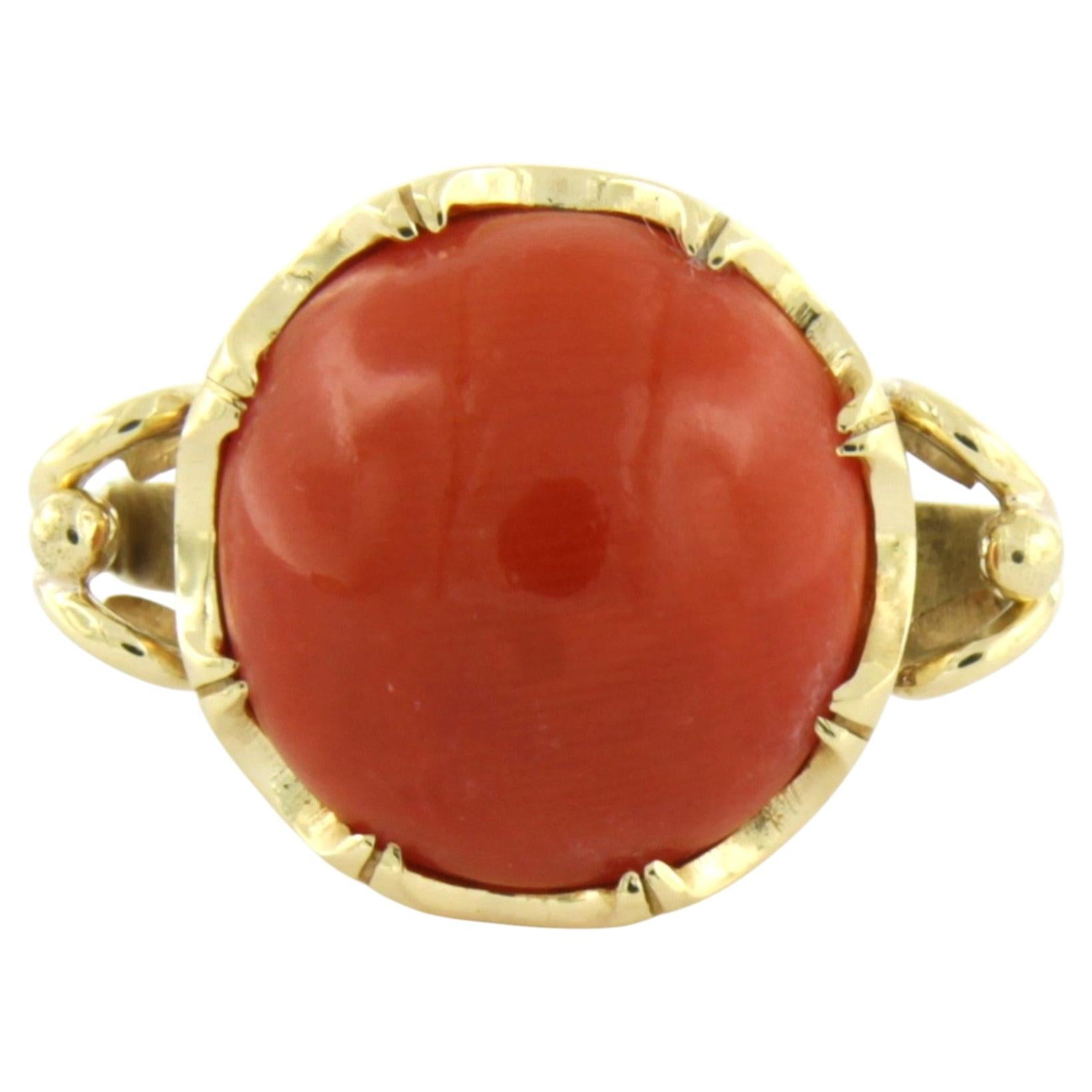 14k yellow gold ring set with coral - 5.1 grams - ring size U.S. 6 EU. 16.5(52)
