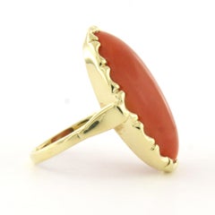 14k yellow gold ring set with coral - 5.6 grams - ring size U.S. 6 - EU. 16.5 (5