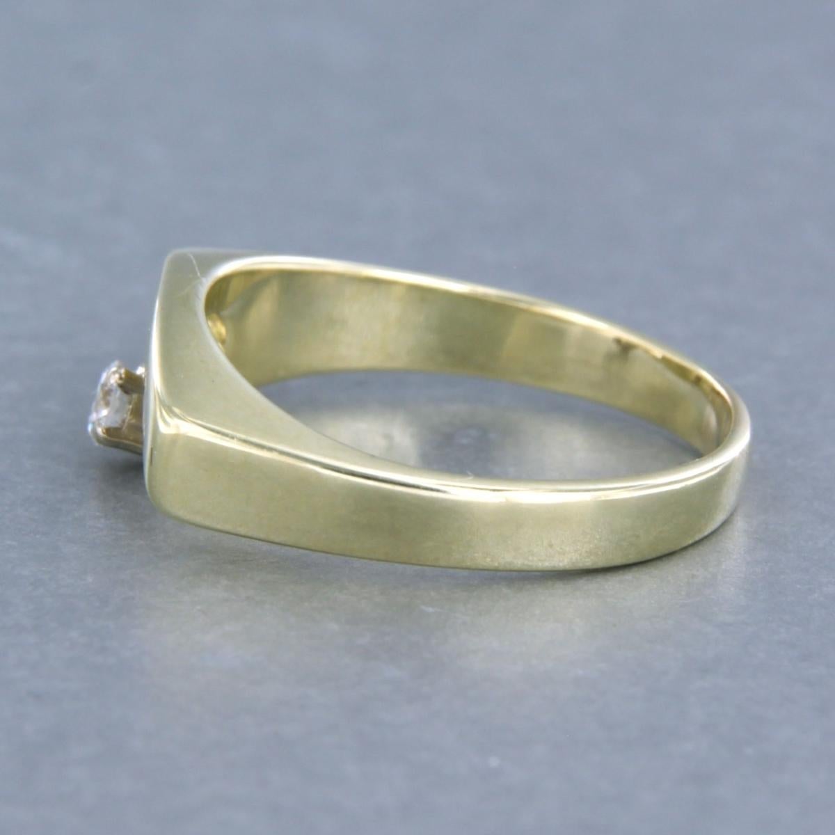 14k Yellow Gold Ring Set with One Brilliant Cut Diamond 0.12 Carat In Good Condition For Sale In The Hague, ZH