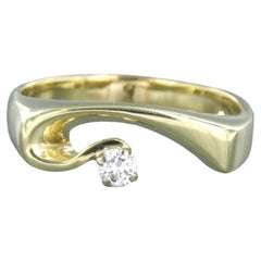 Vintage 14k Yellow Gold Ring Set with One Brilliant Cut Diamond 0.12 Carat