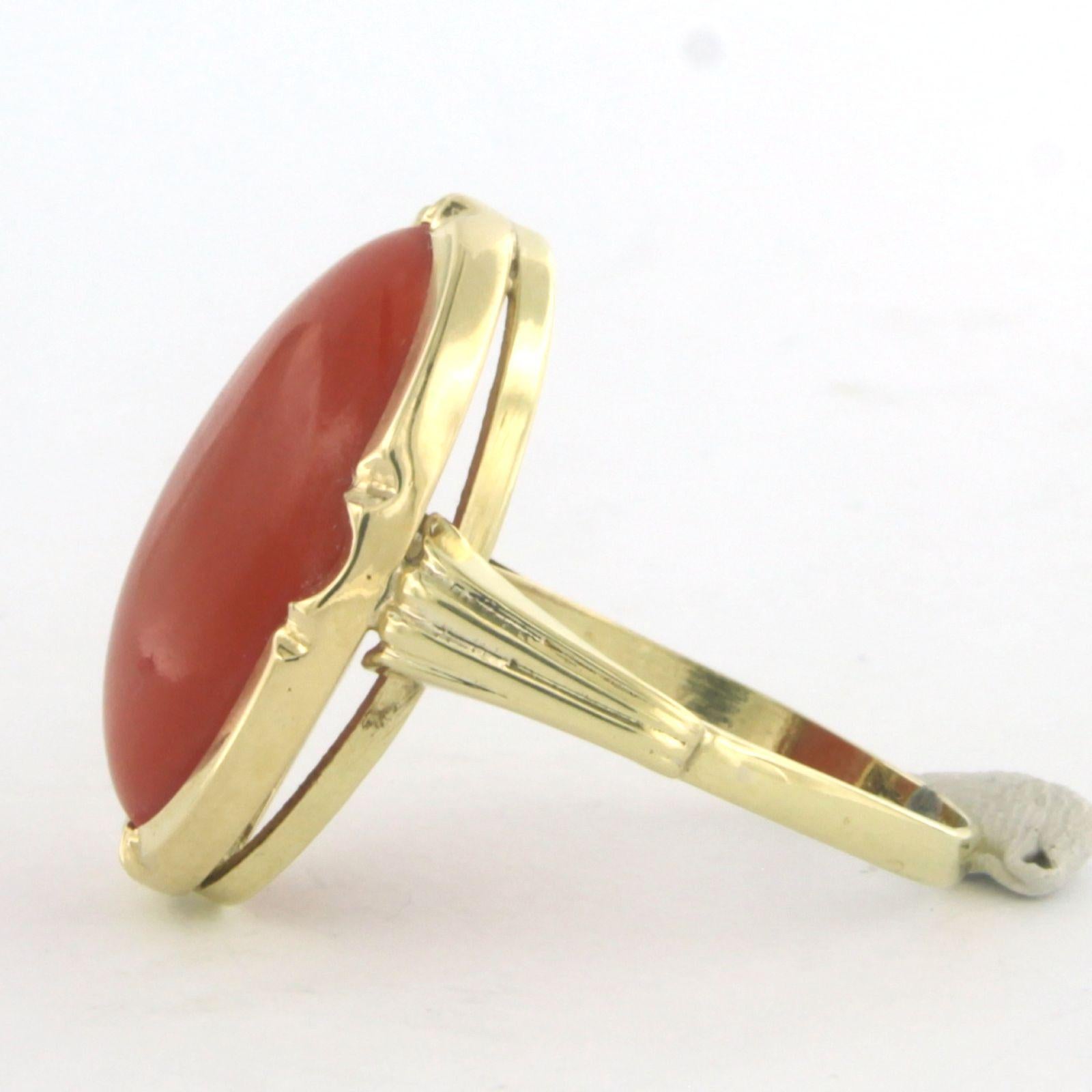 14k yellow gold ring set with oval cut Corallium Rubrum – 6.2 grams In Excellent Condition For Sale In The Hague, ZH