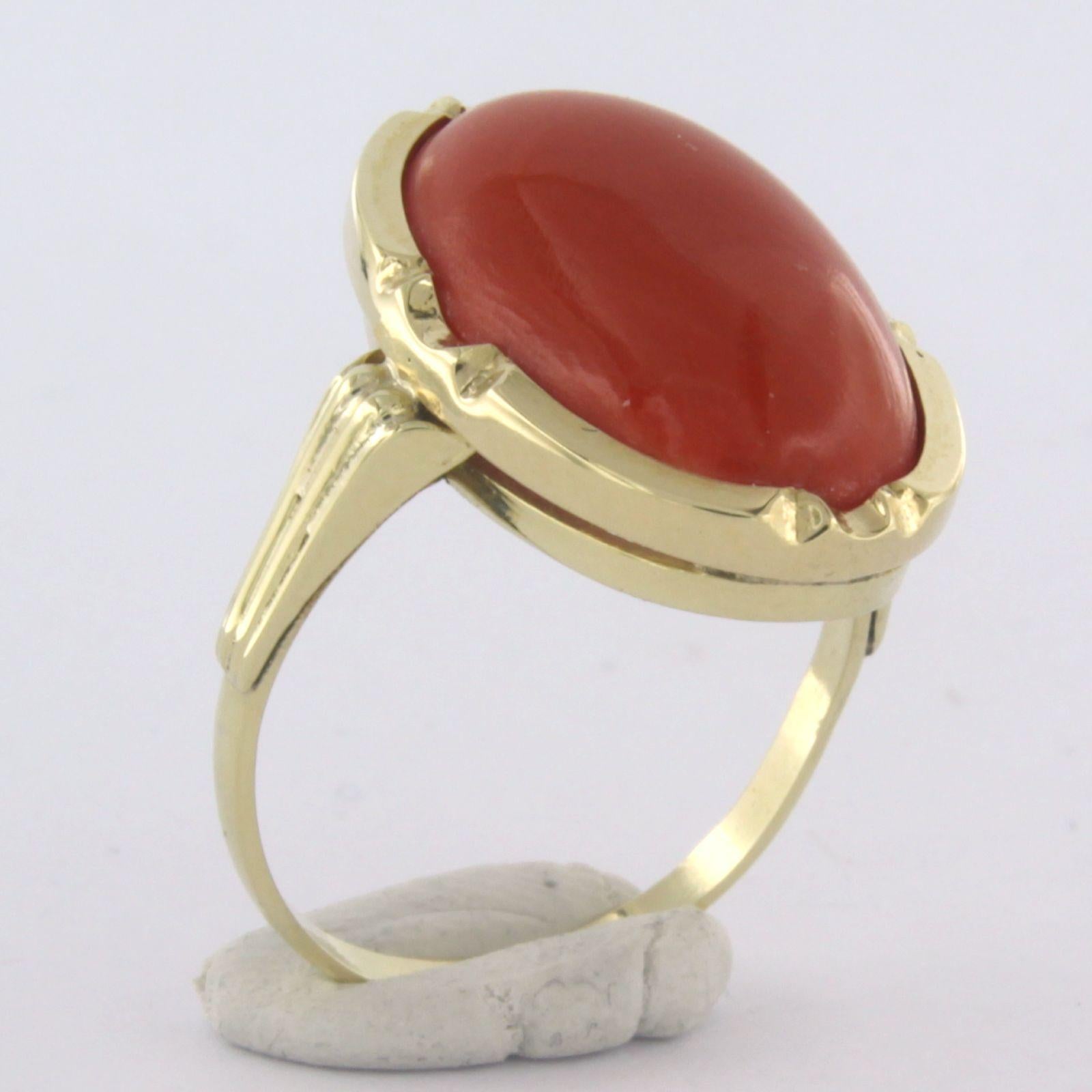 14k yellow gold ring set with oval cut Corallium Rubrum – 6.2 grams For Sale 2