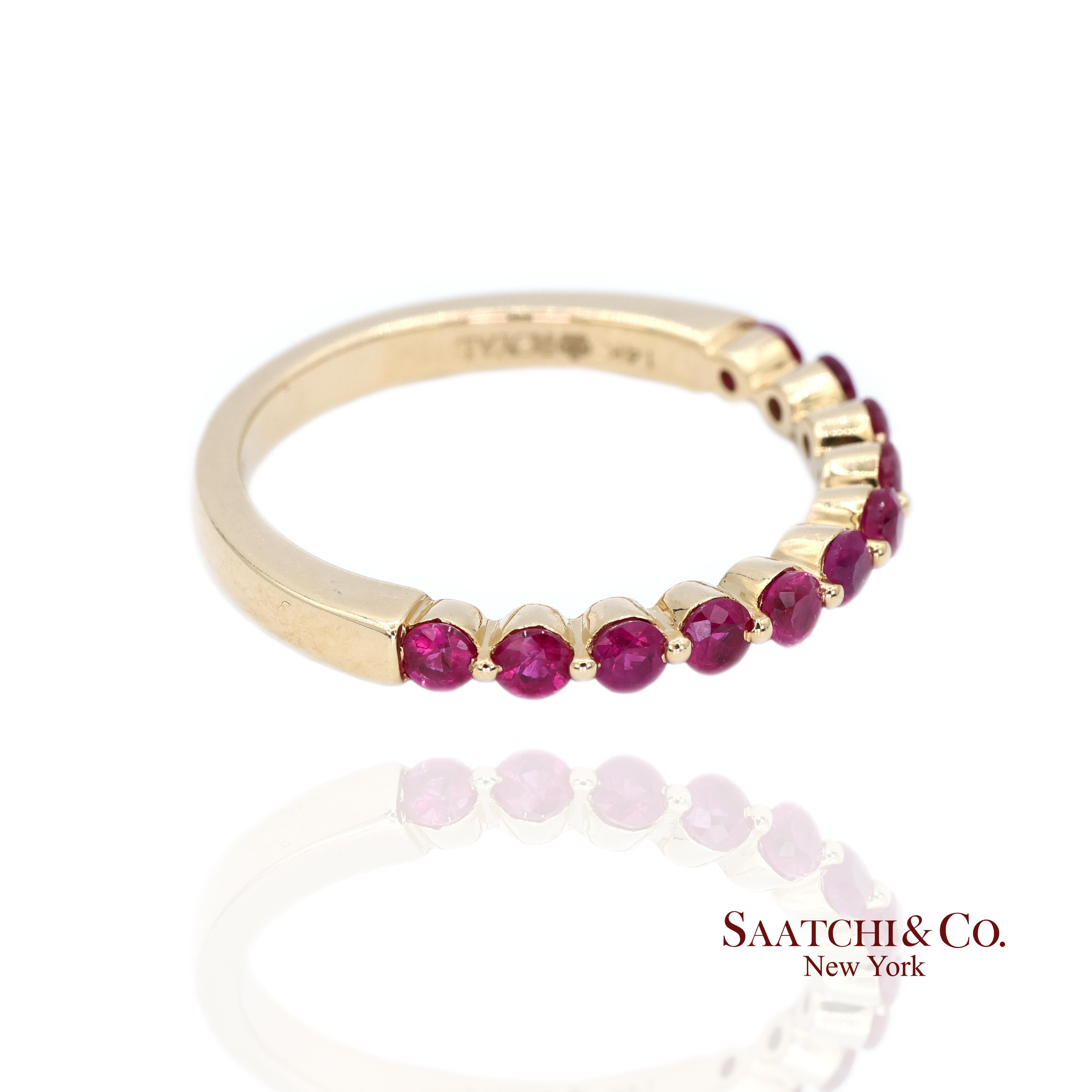 Natürlicher Rubin 14k Gelbgold Ring
Metall Typ: 14k Gelbgold
Gesamtgewicht des Artikels: 2,8 Gramm
Ringgröße: 7 (veränderbar)

1:
Naturstein: Rubin
Karatgewicht: 0,6 Karat.
Steinfarbe: Rot
Stein-Schliff: Rund

Interne ID: RI38124