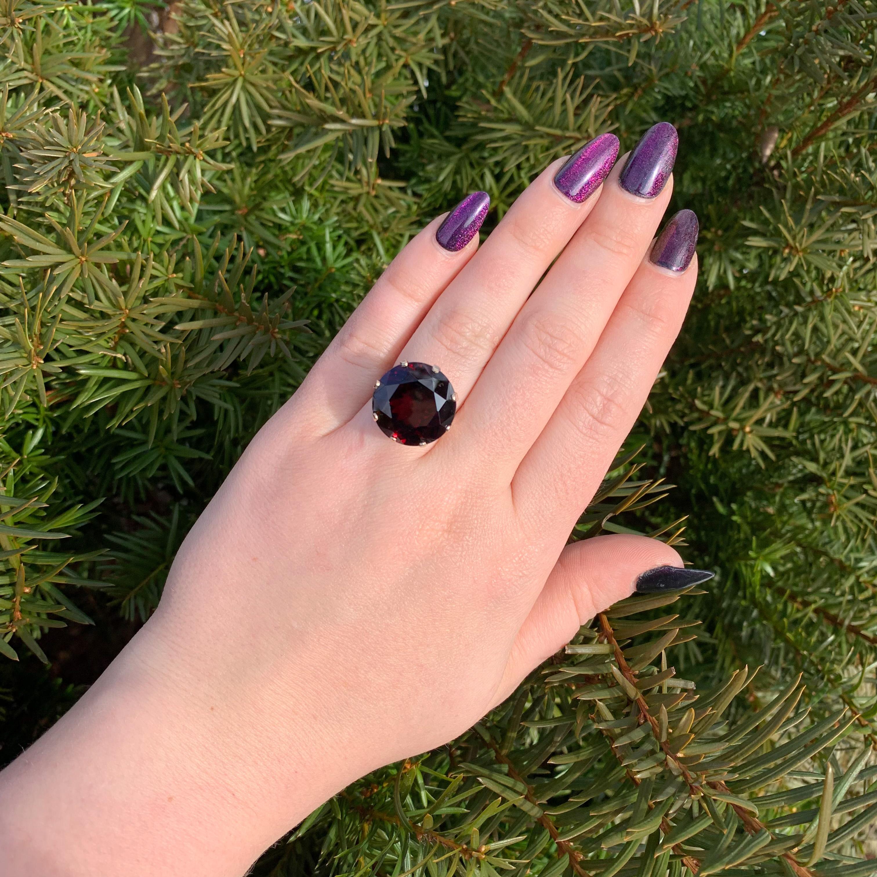 14K Yellow Gold Ring with a Huge 27 carat Round Garnet For Sale 1