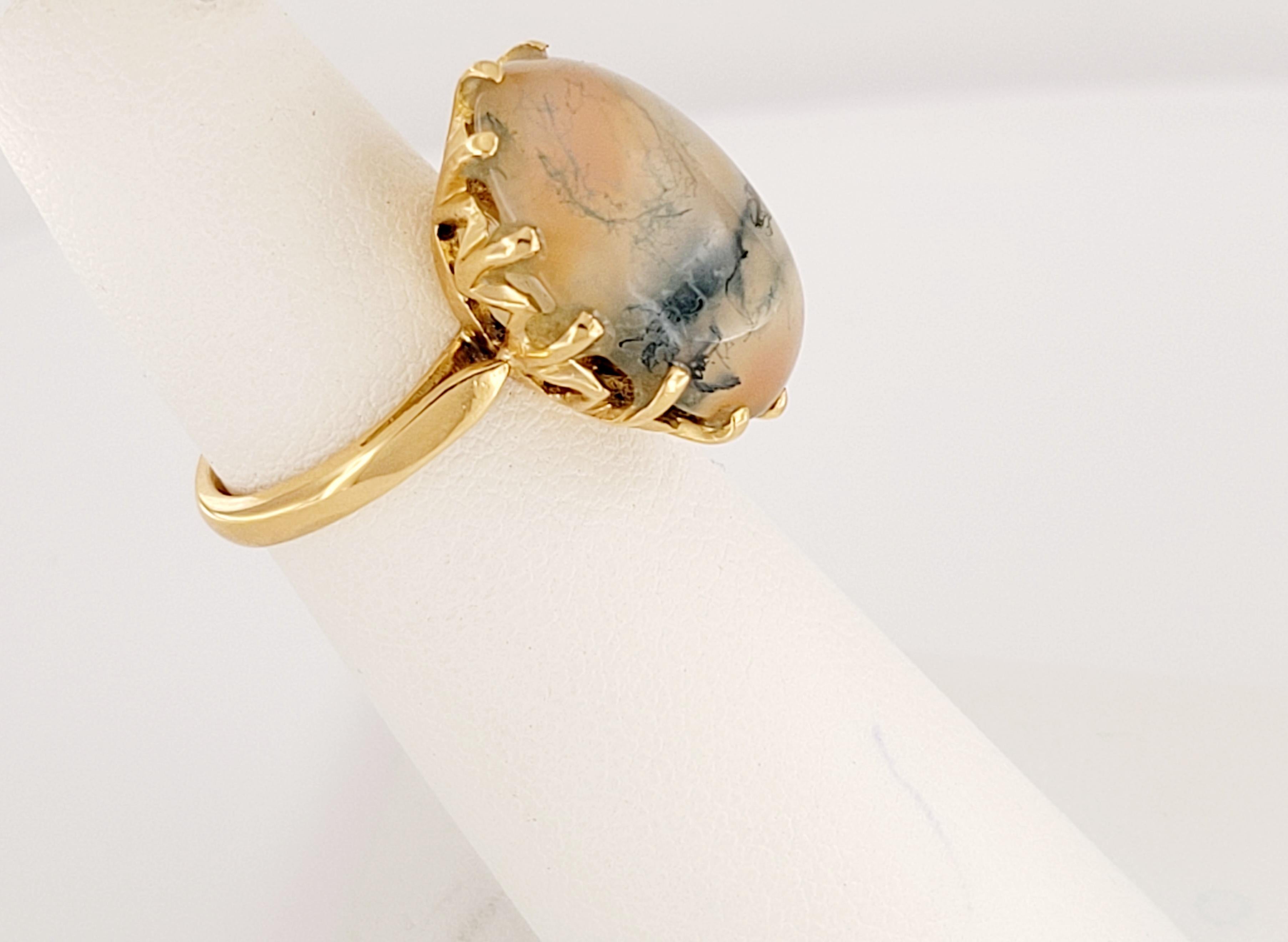 14k Yellow Gold Ring with Agate Gemstone For Sale 3