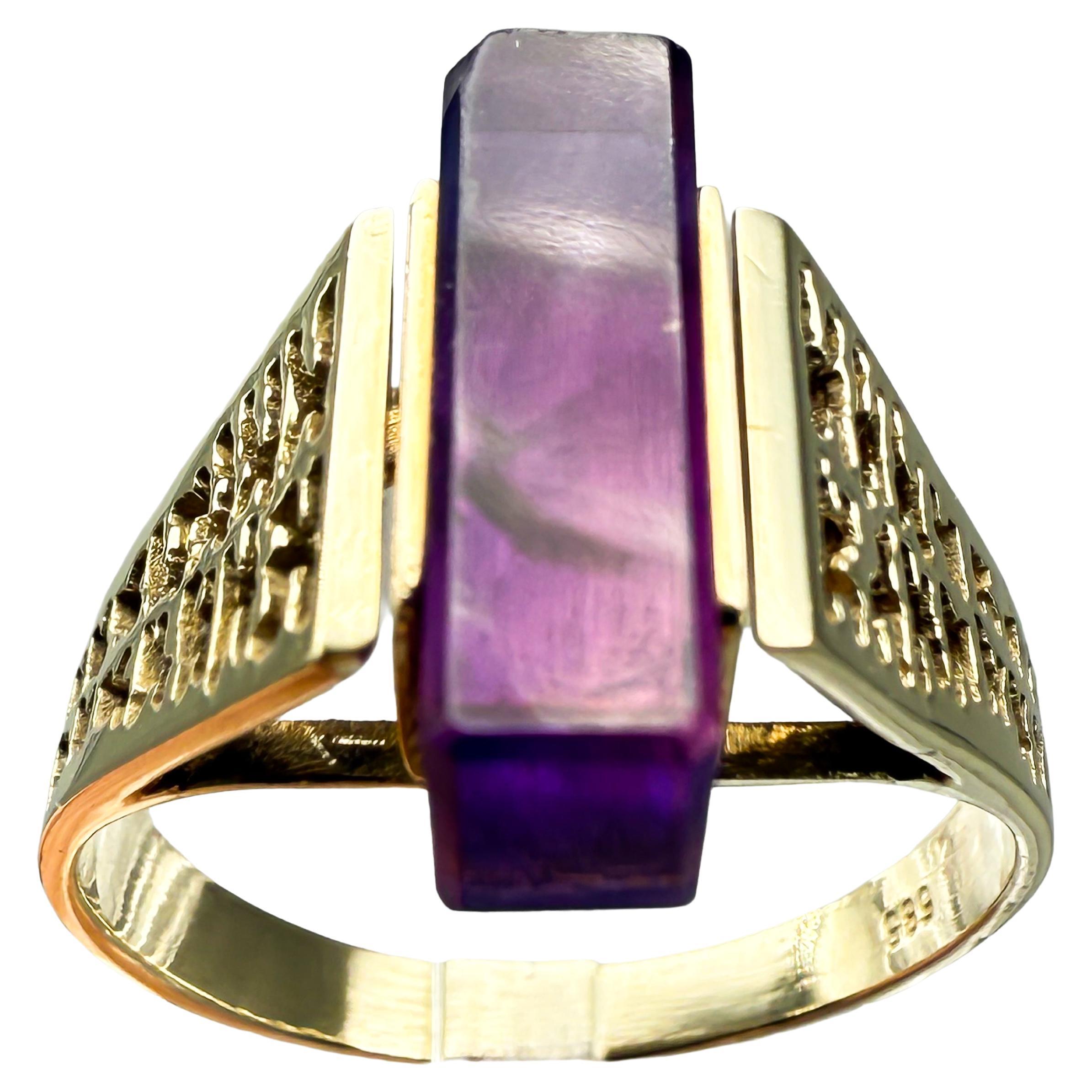14K Yellow Gold Ring with Amethyst; Certificate Included