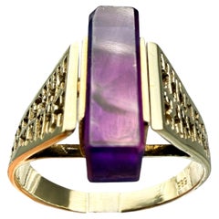 14K Yellow Gold Ring with Amethyst; Certificate Included