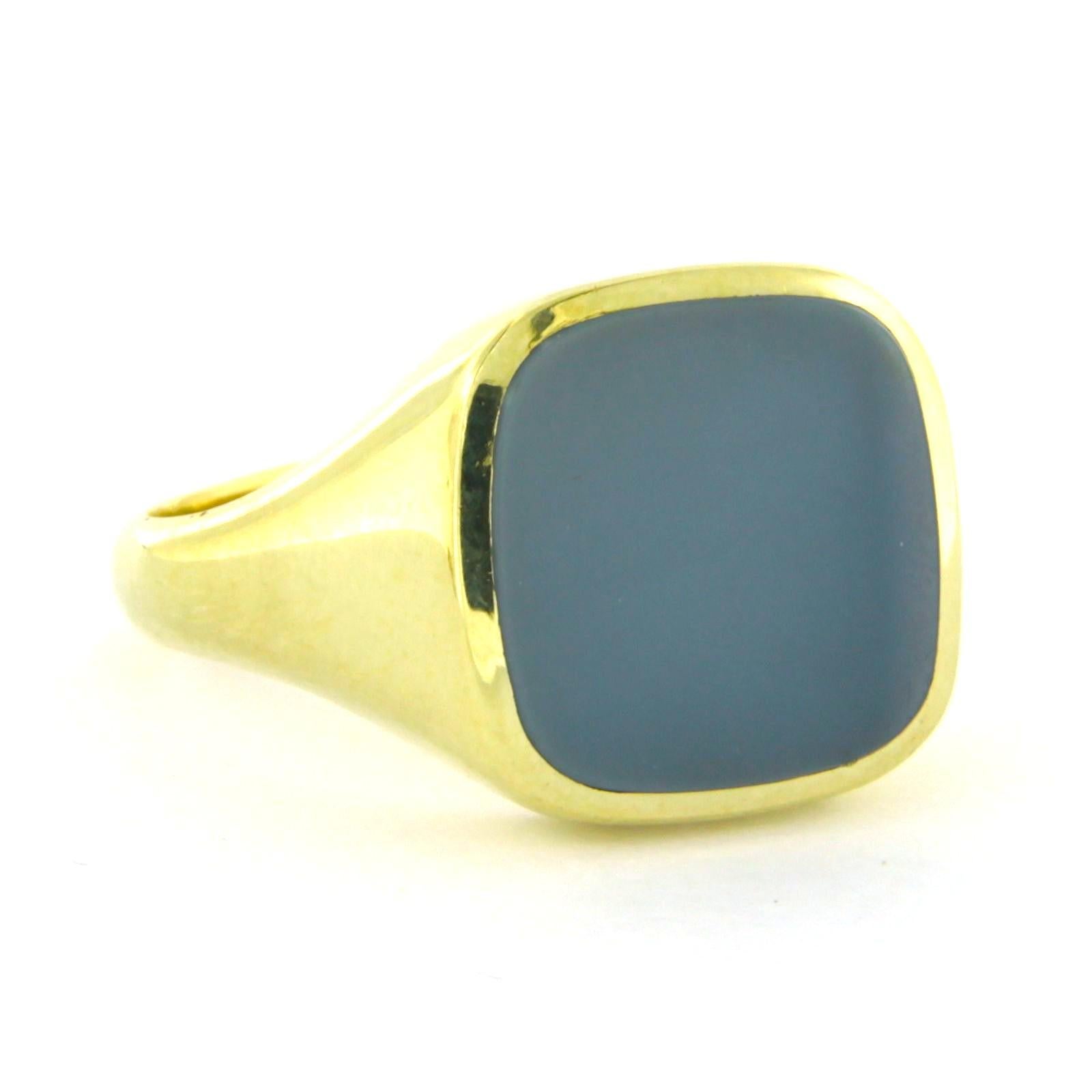 Moderno Anello in oro giallo 14k con pietra blu a strati - misura US 9,75 - 9,5 grammi in vendita
