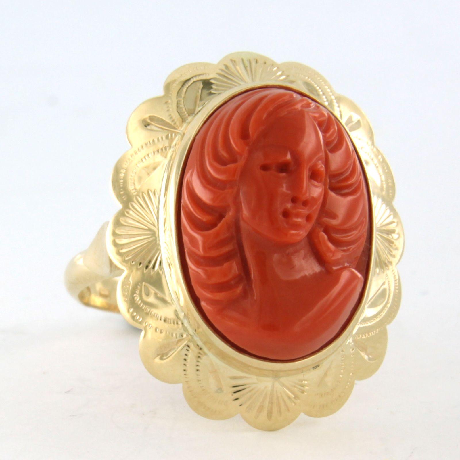 Bague en or jaune 14k avec corail - 6.3 grammes - taille US 7.5 - EU 17.75 (56) en vente 1