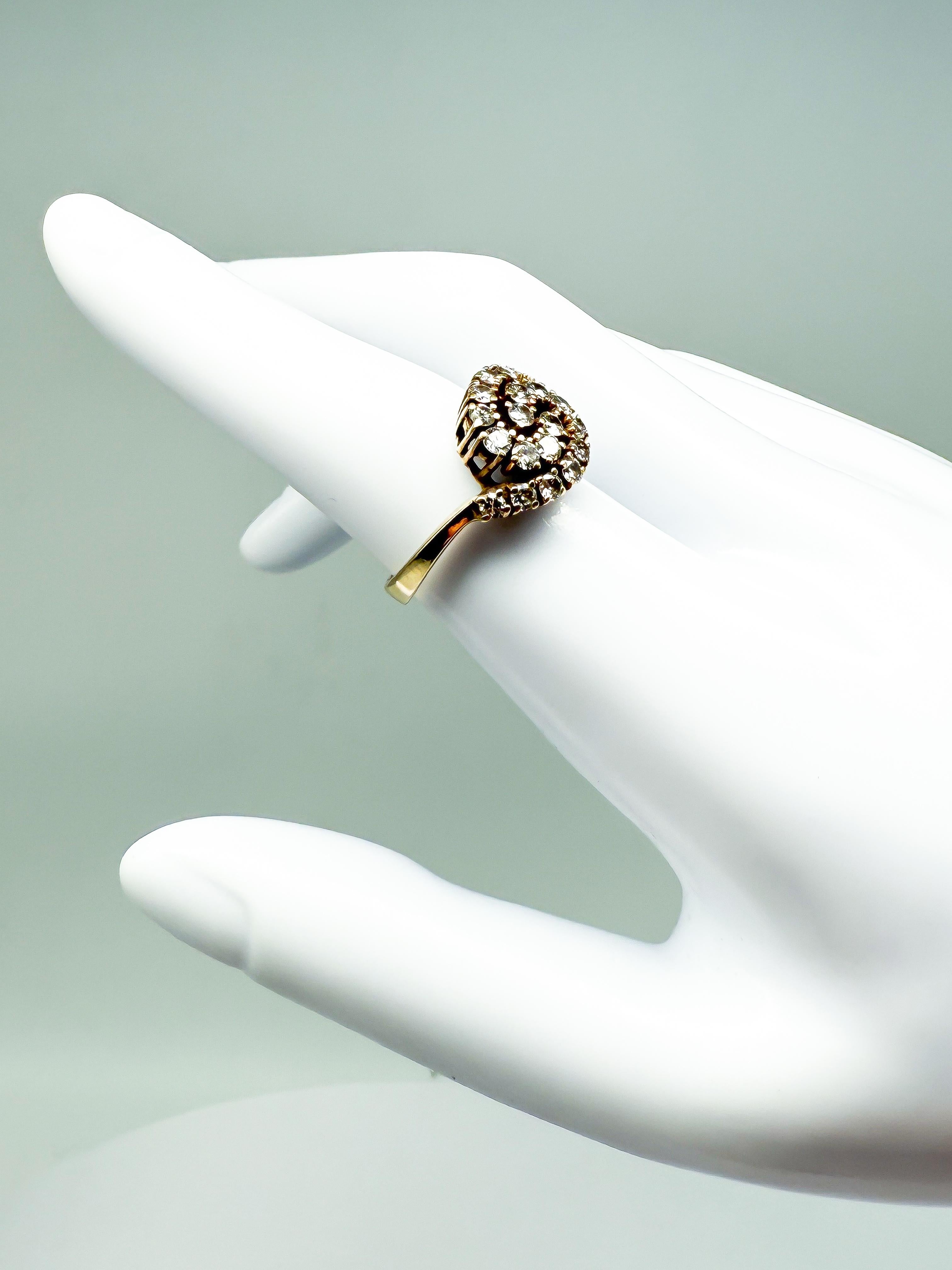 Moderne Bague en or jaune 14 carats avec diamants en vente