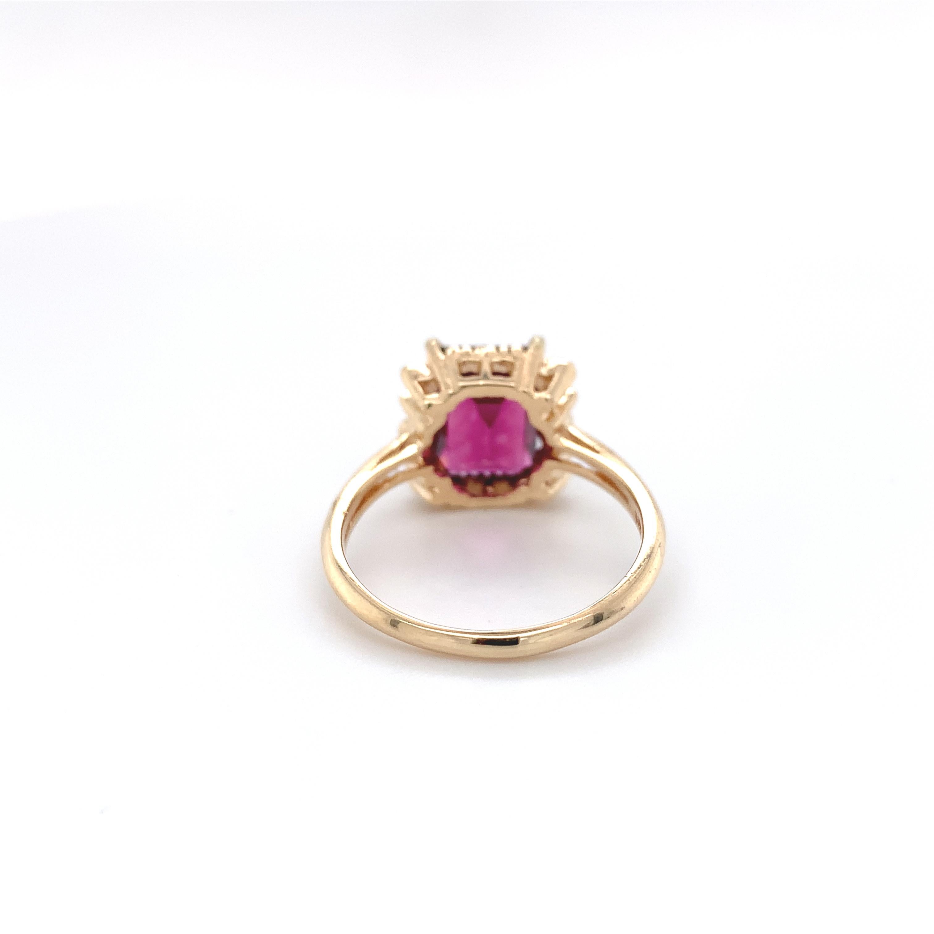For Sale:  14K Yellow Gold Ring with Emerald Cut 3.51 carat Rhodolite Garnet 5