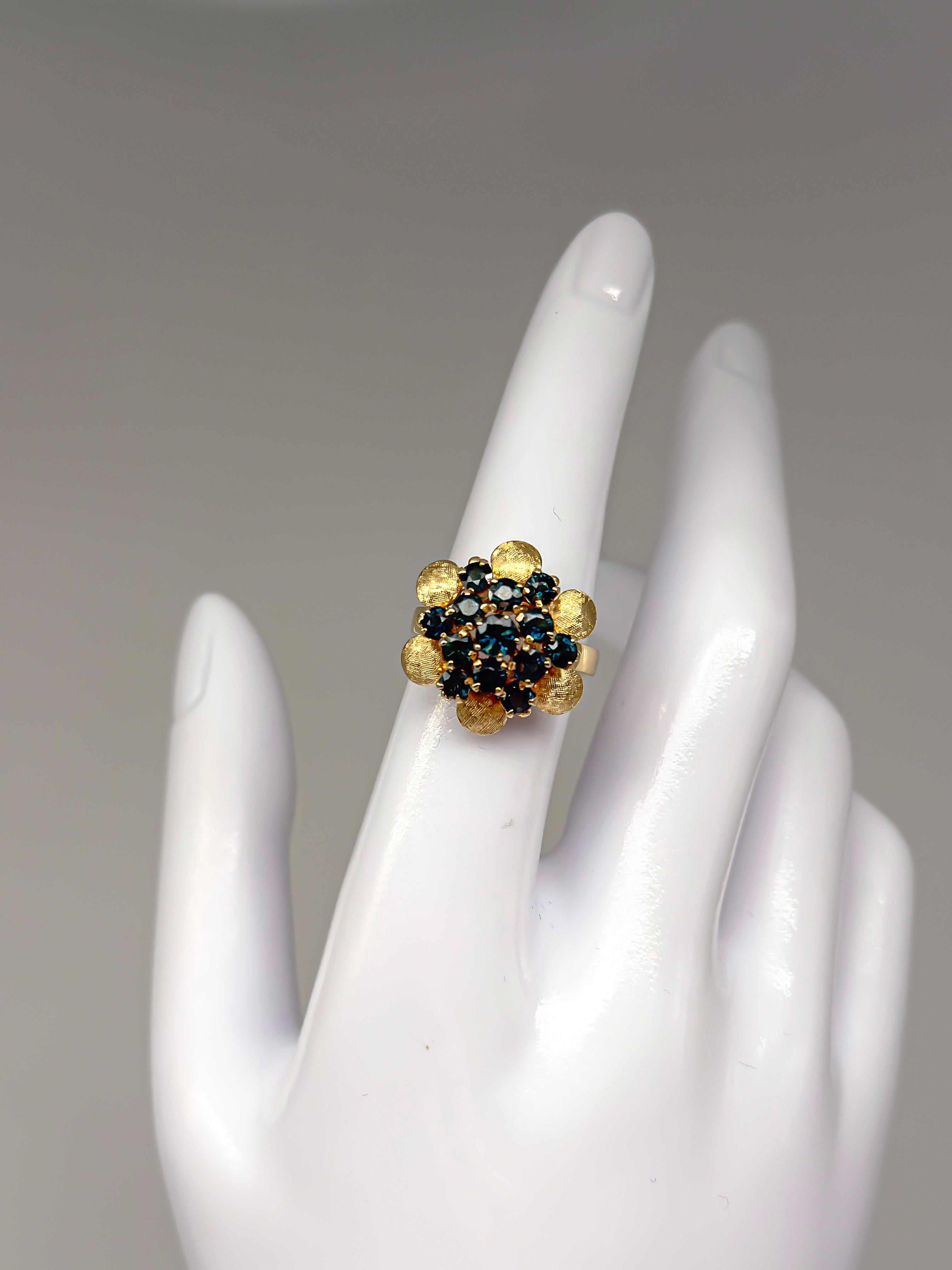 14K yellow gold ring with sapphire; certificate included in vendita 1