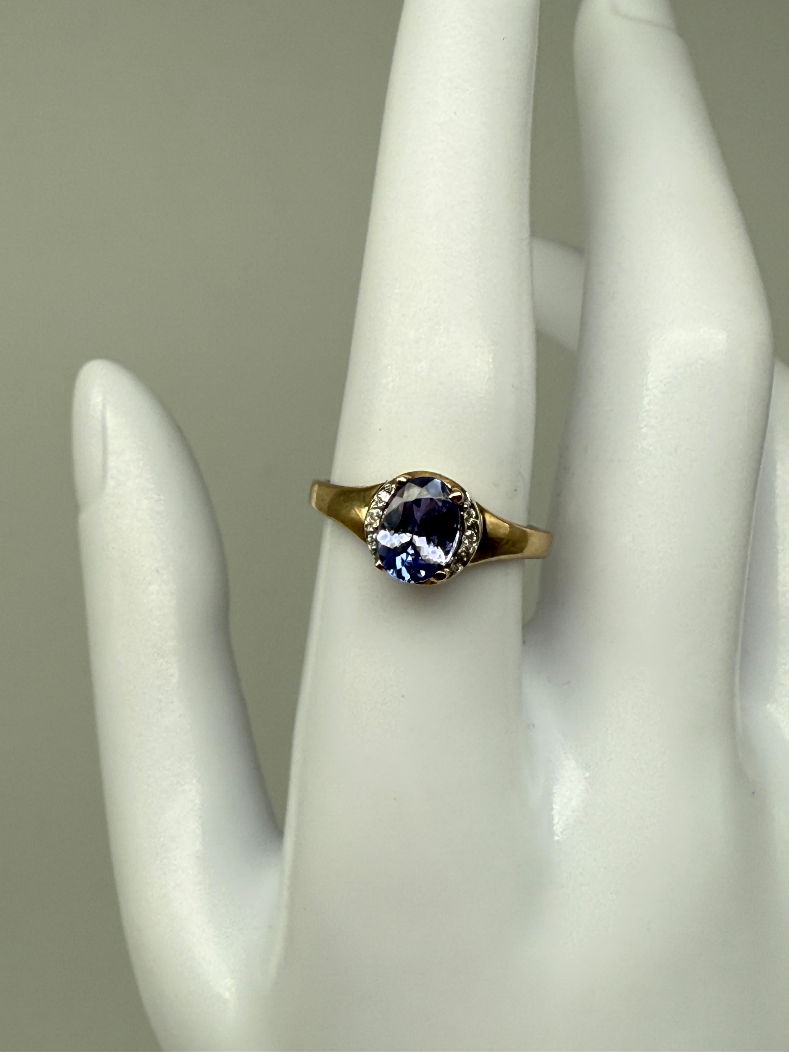 Bague en or jaune 14K avec Tanzanite Unisexe en vente