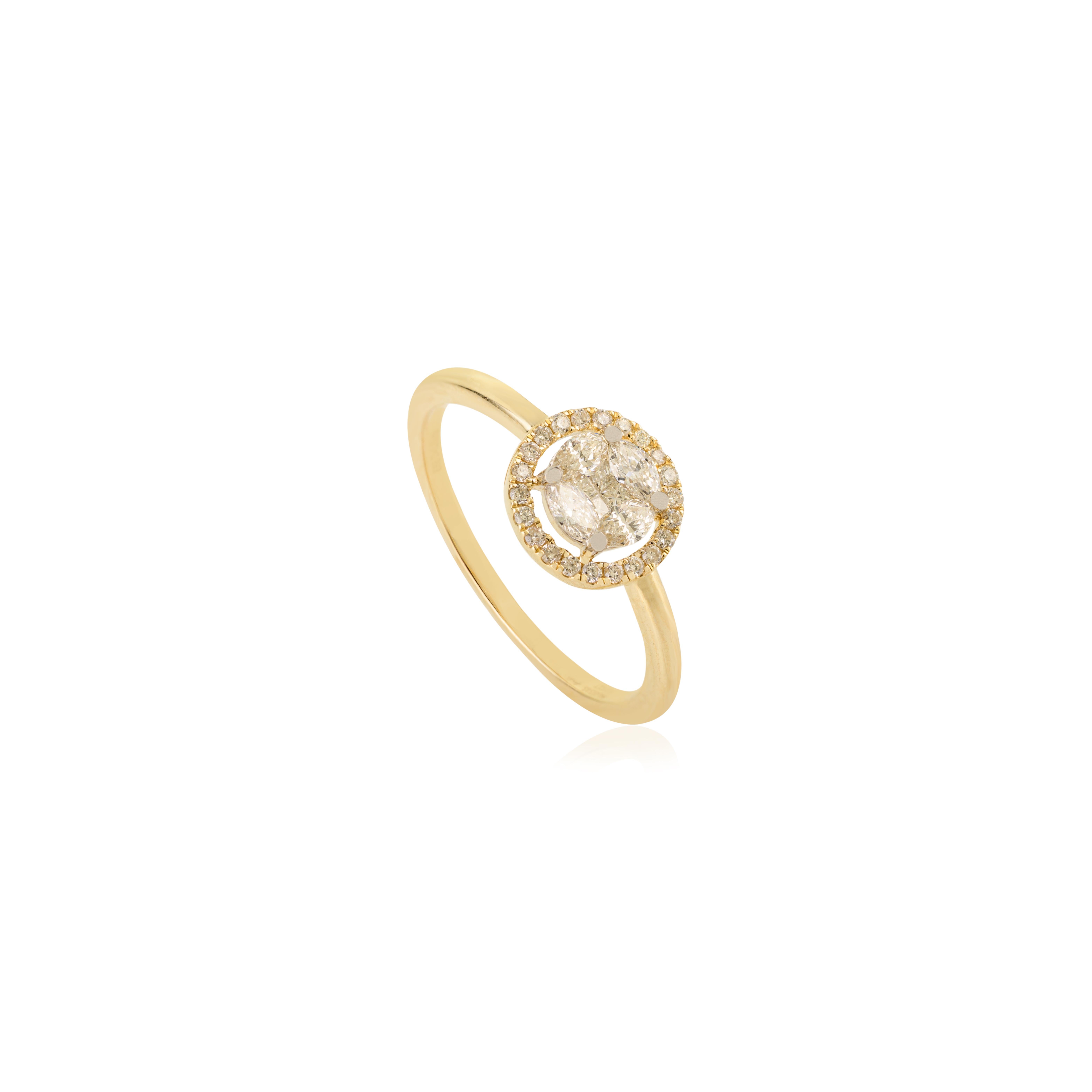 En vente :  Bague de fiançailles en or jaune 14k avec halo de diamants ronds et brillants pour elle 3