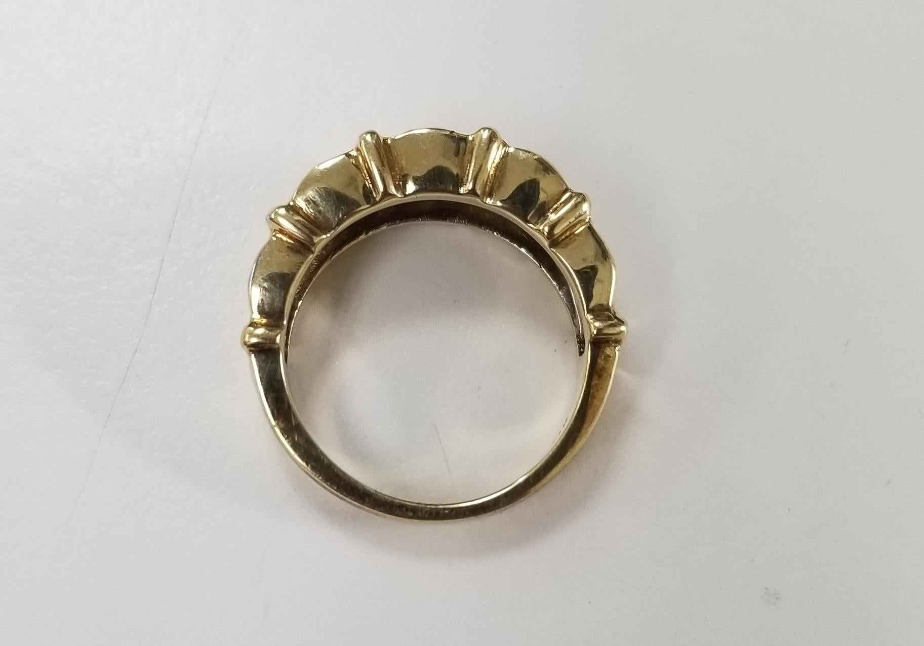 14k yellow gold round channel-pave' set wedding ring In New Condition For Sale In Los Angeles, CA