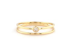Bague à double anneau en or jaune 14K sertie de diamants ronds avec chaton