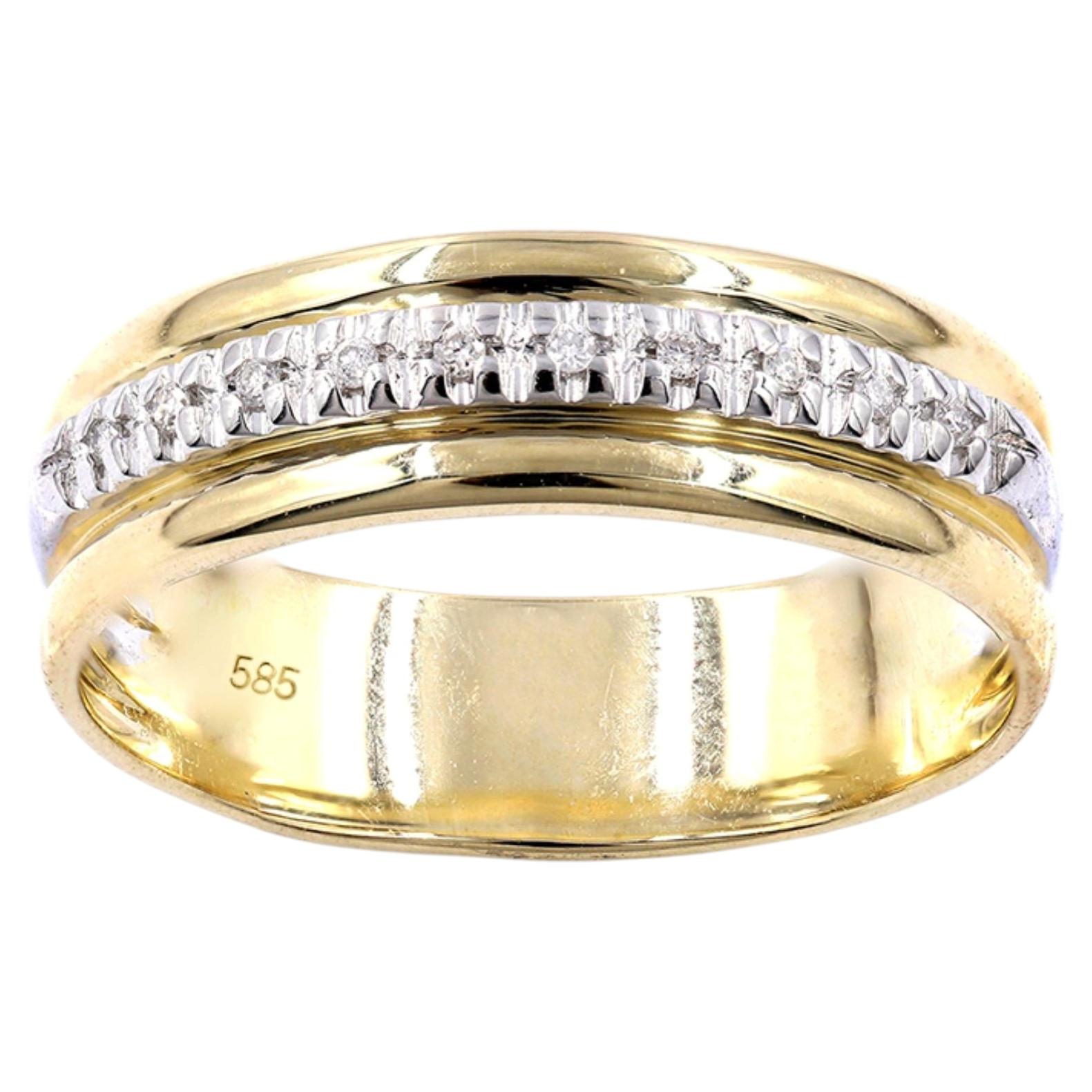 14K Yellow Gold Round Cut Diamond Grooved Accents Band Ring